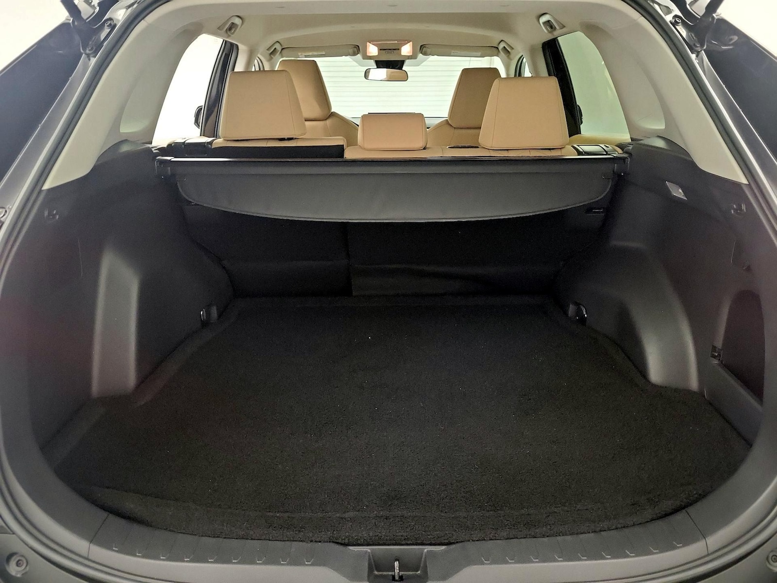 2021 Toyota RAV4 XLE - Photo 21