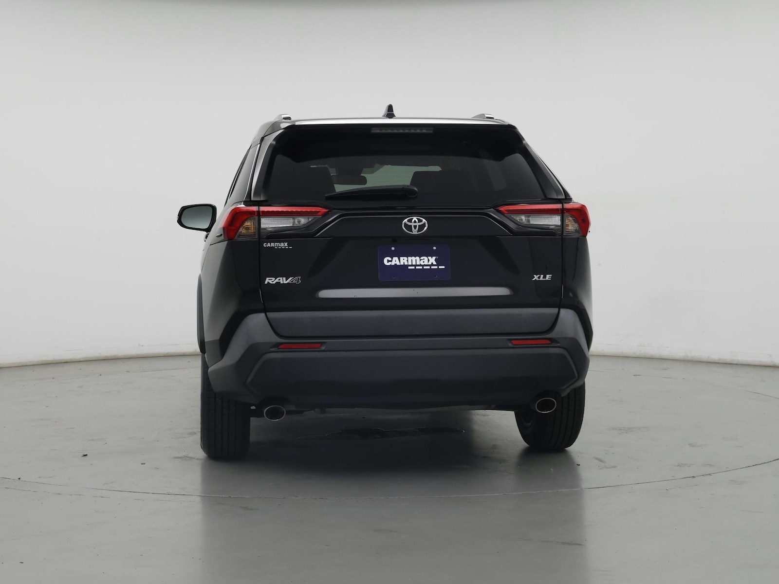 2021 Toyota RAV4 XLE - Photo 7