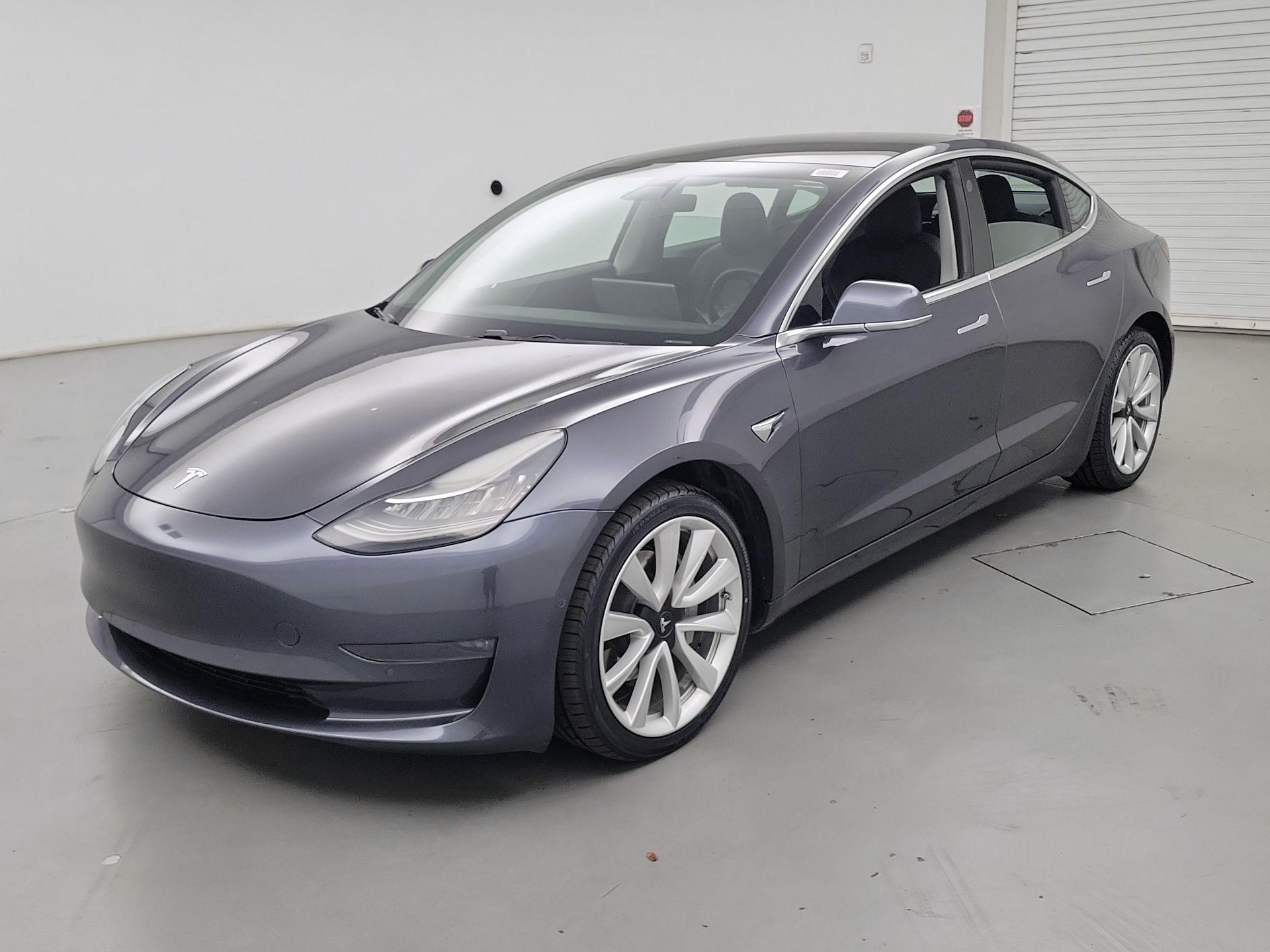 Thumbnail: 2019 Tesla Model 3 - 3