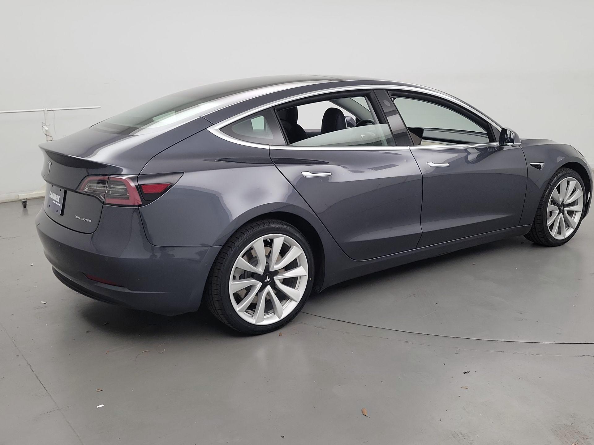 Thumbnail: 2019 Tesla Model 3 - 5