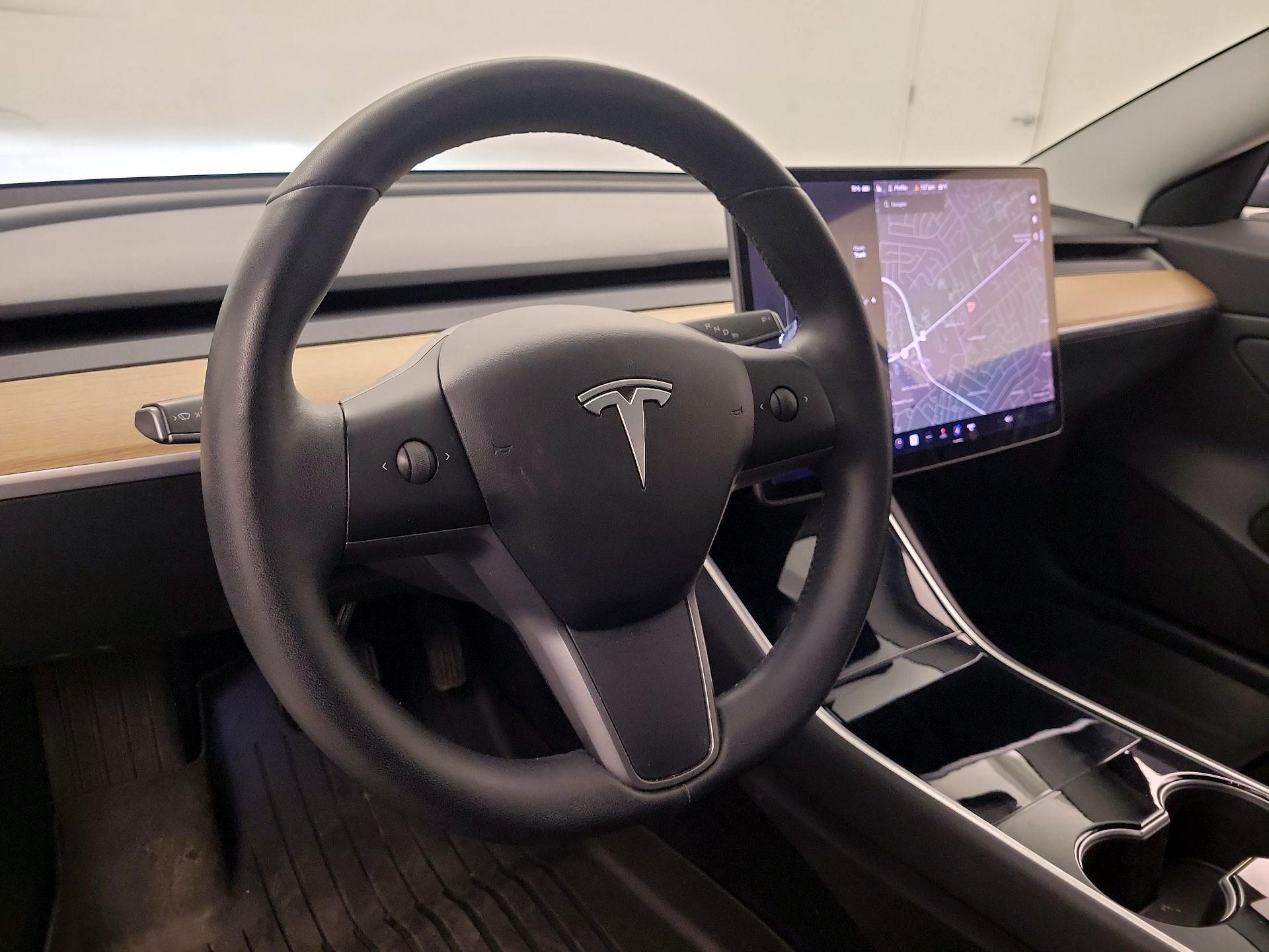 Thumbnail: 2019 Tesla Model 3 - 8