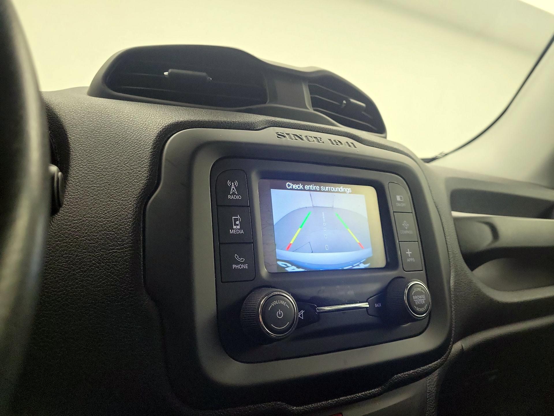 Thumbnail: 2017 Jeep Renegade - 14