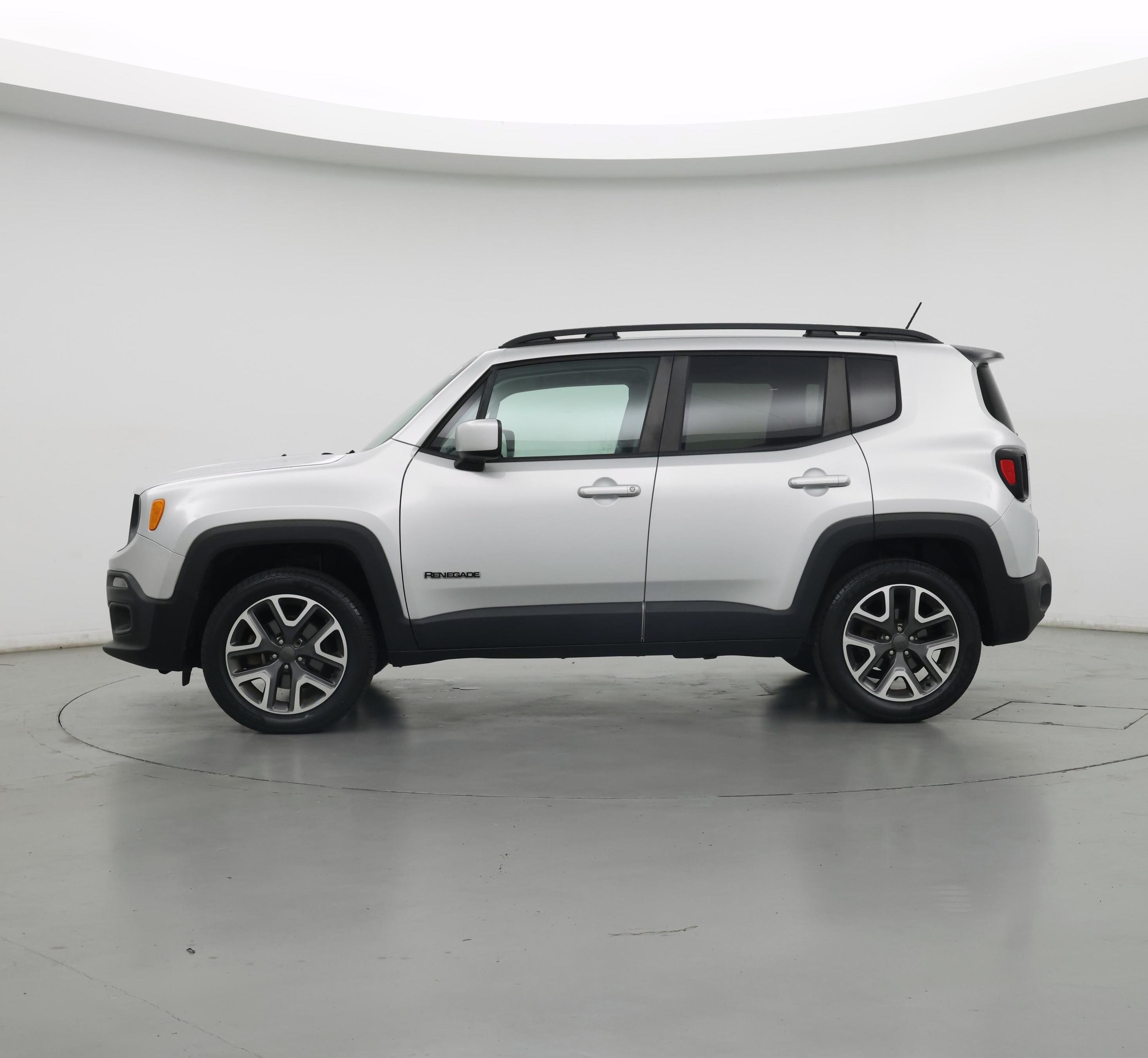 Thumbnail: 2017 Jeep Renegade - 3