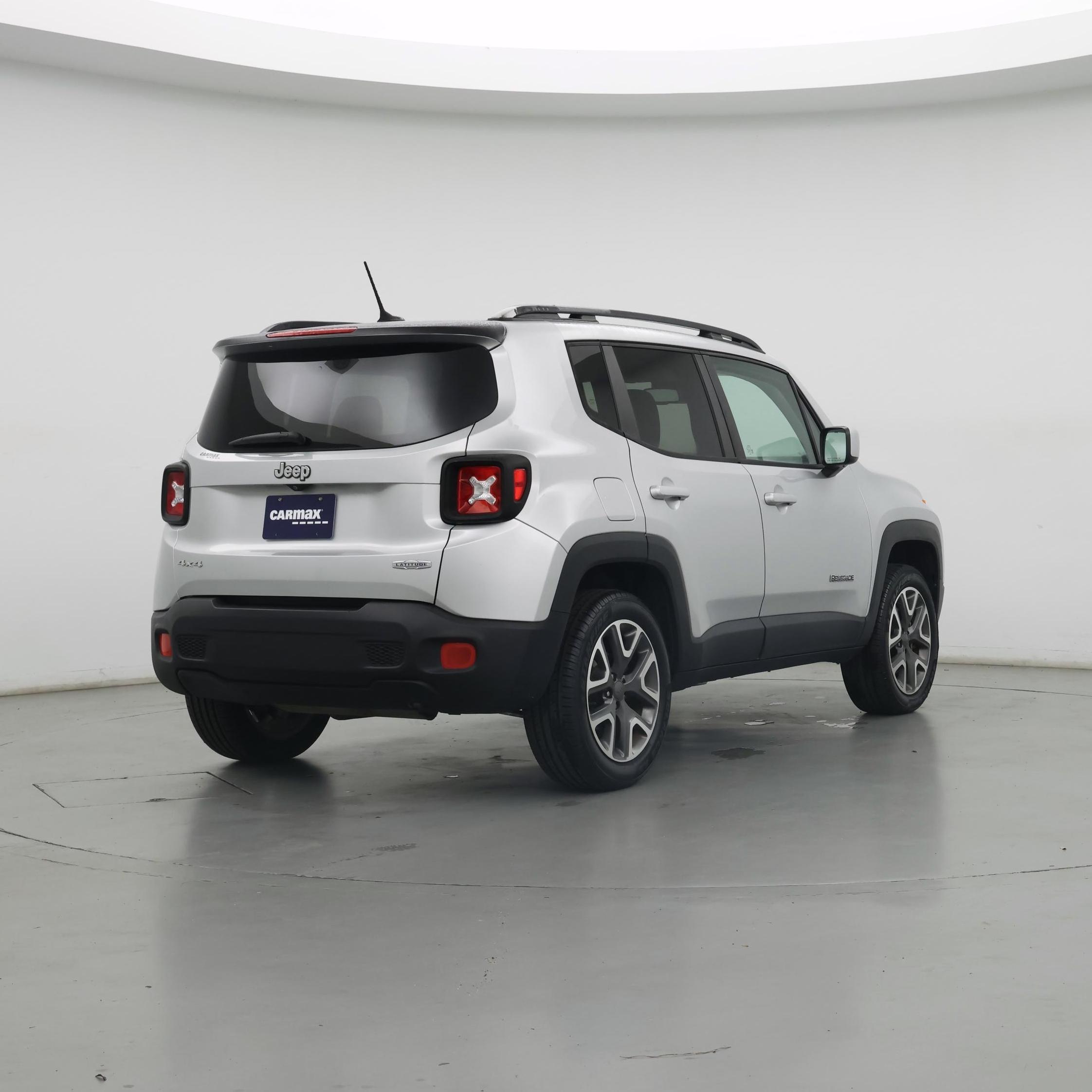 Thumbnail: 2017 Jeep Renegade - 8