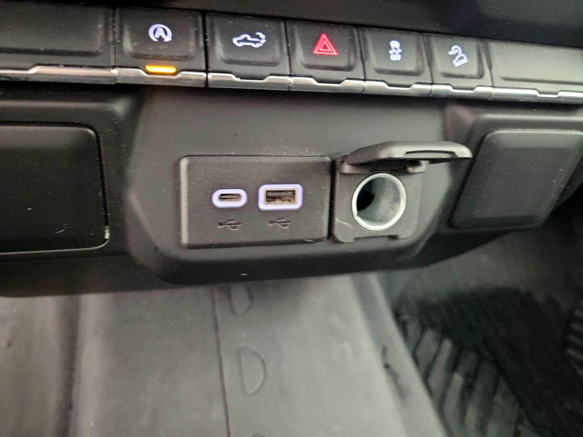 Thumbnail: 2021 Chevrolet Silverado 1500 - 18