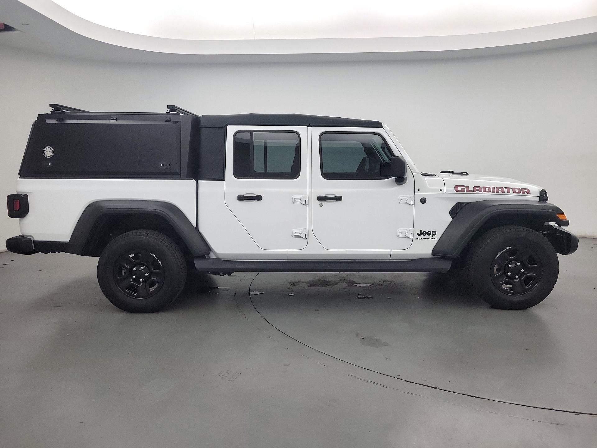 Thumbnail: 2025 Jeep Gladiator - 4