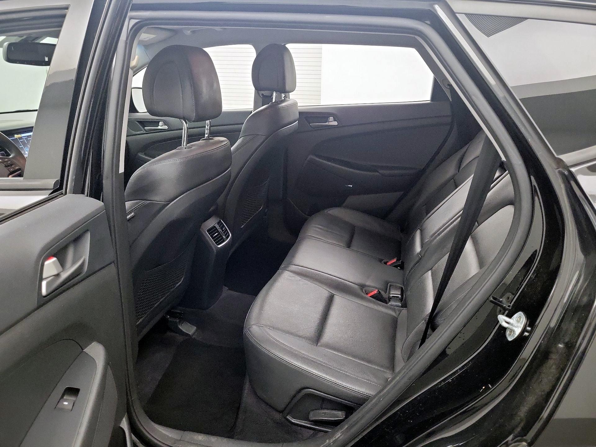 Thumbnail: 2018 Hyundai Tucson - 18