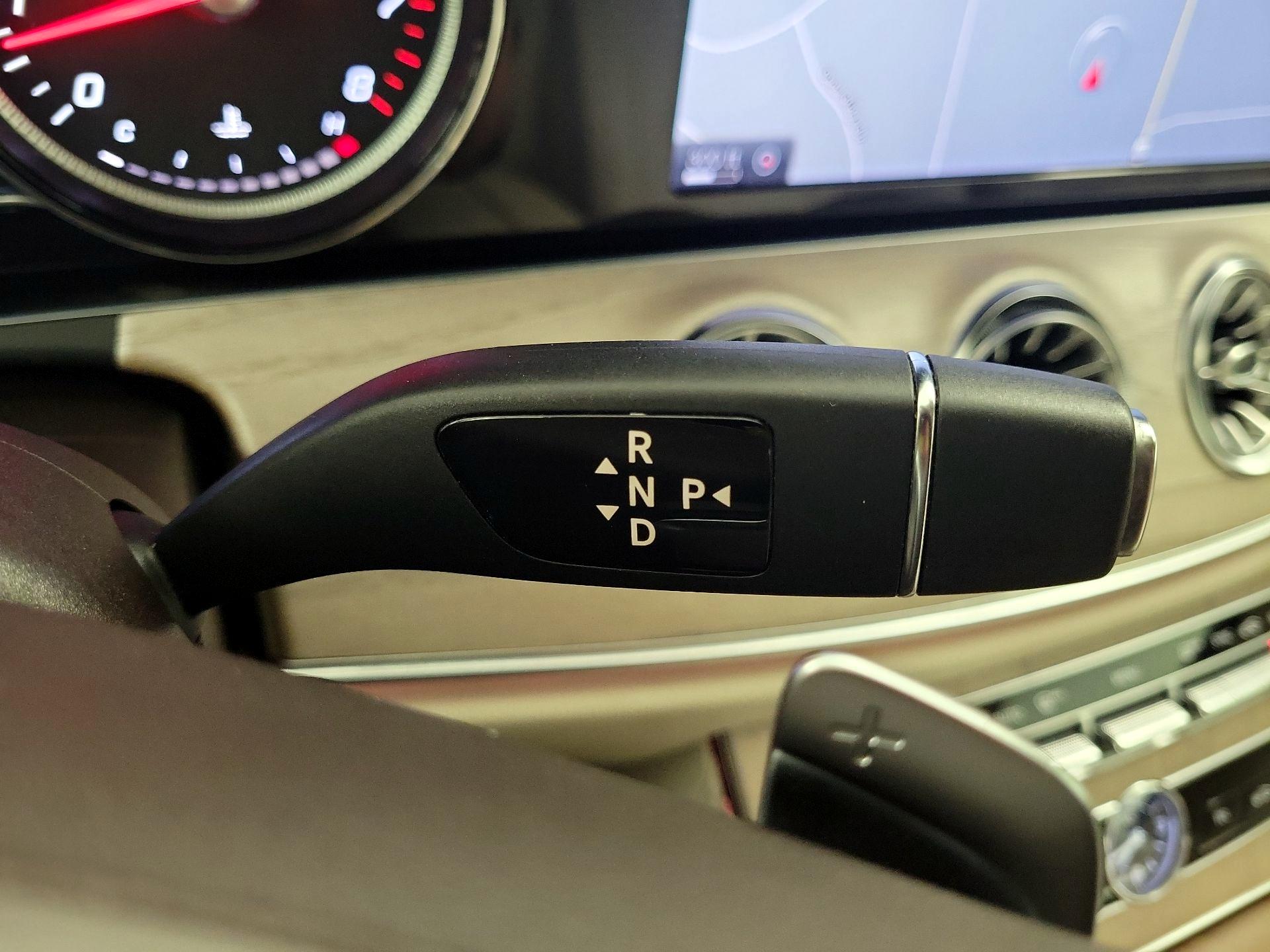Thumbnail: 2018 Mercedes-Benz E-Class - 18