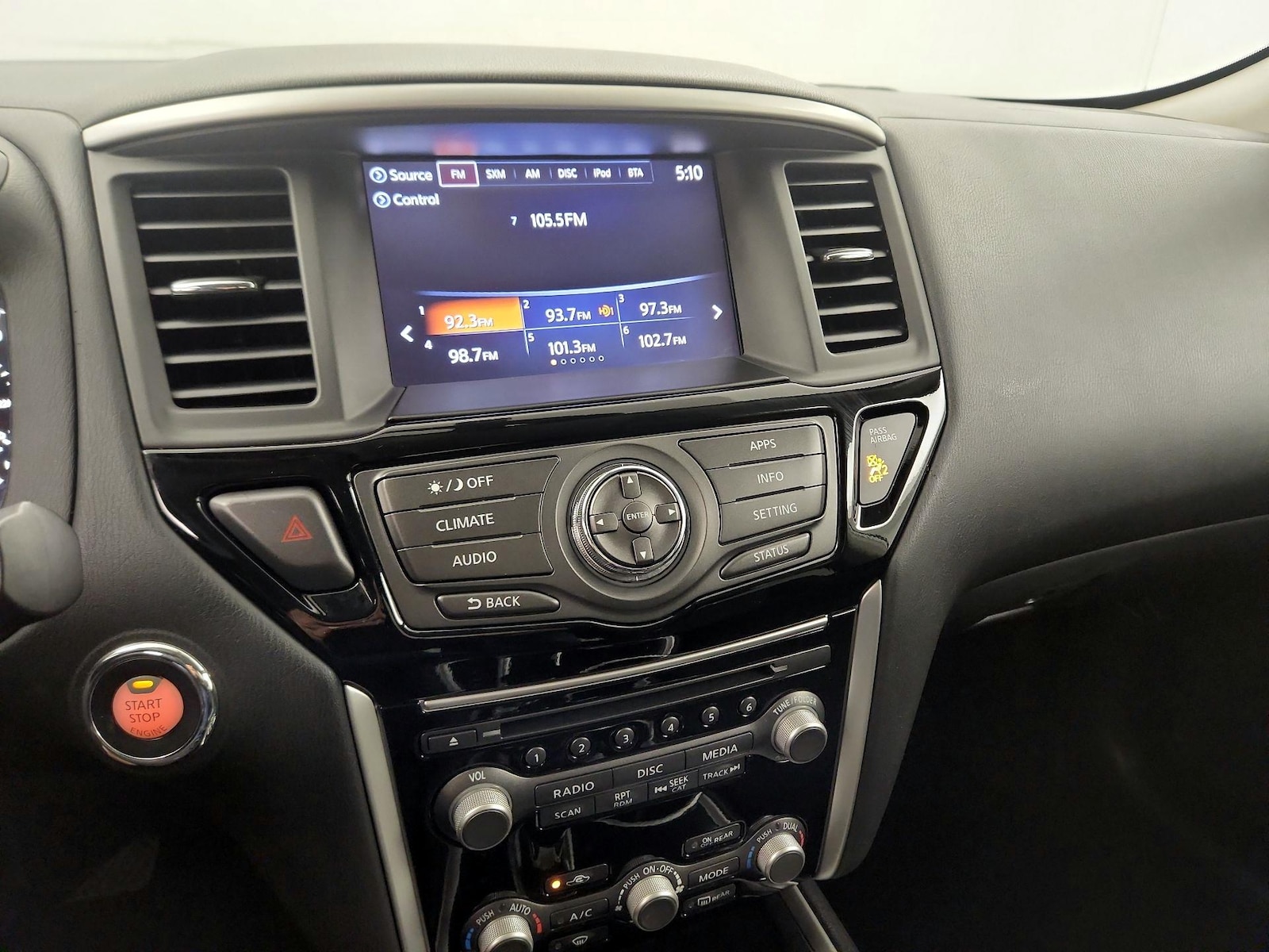 2018 Nissan Pathfinder SV - Photo 13