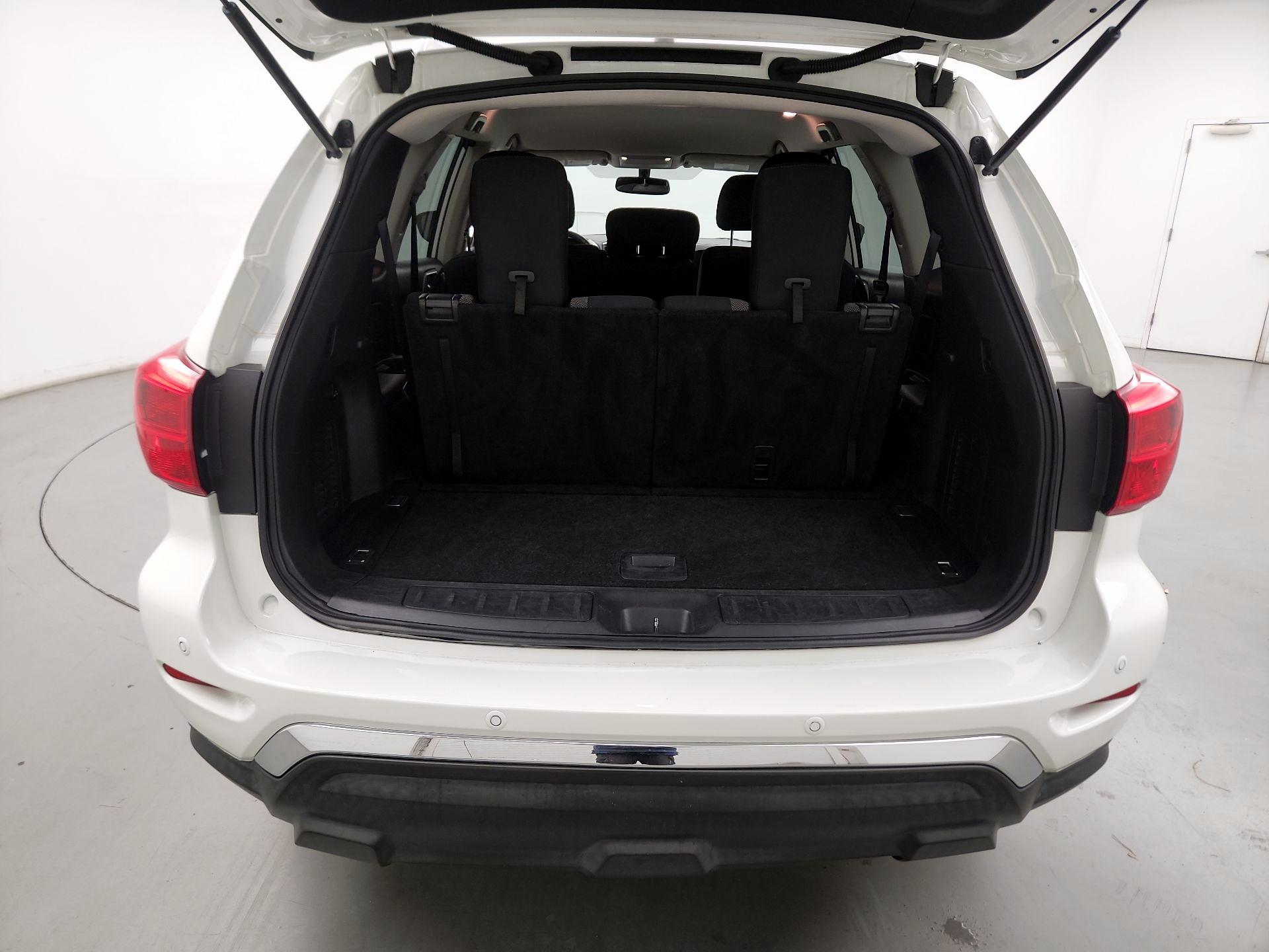 Thumbnail: 2018 Nissan Pathfinder - 18
