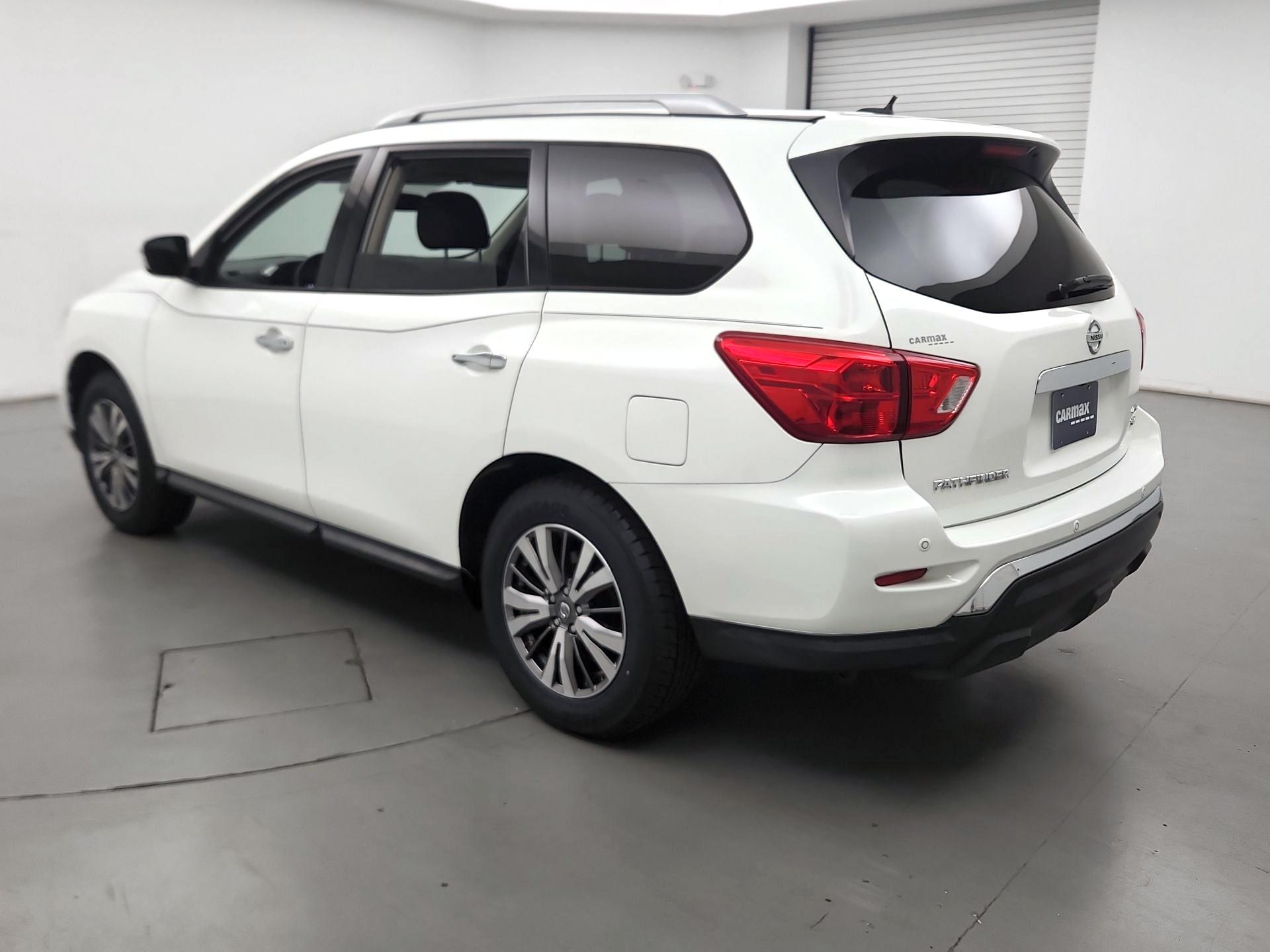 Thumbnail: 2018 Nissan Pathfinder - 7