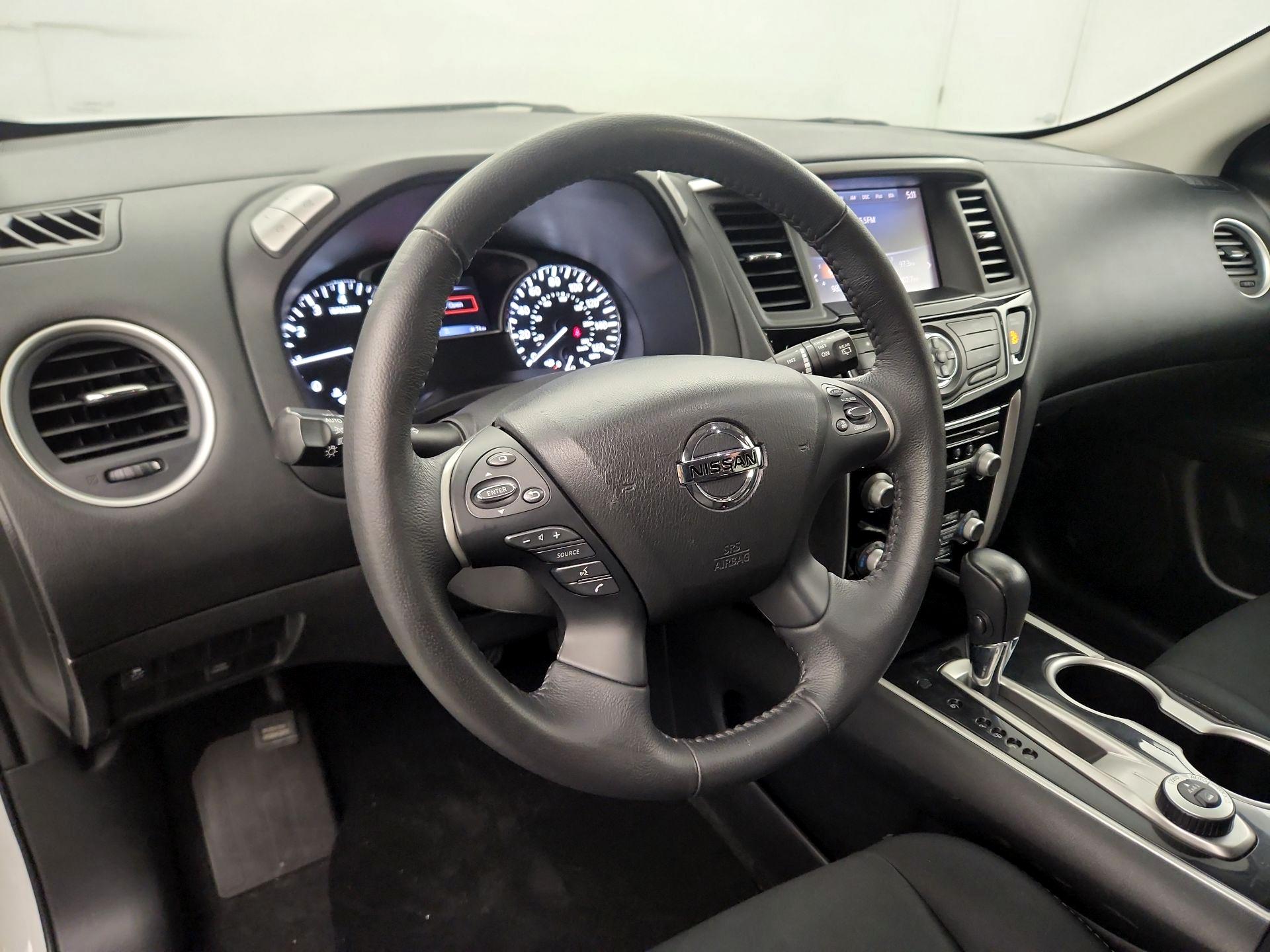 Thumbnail: 2018 Nissan Pathfinder - 8
