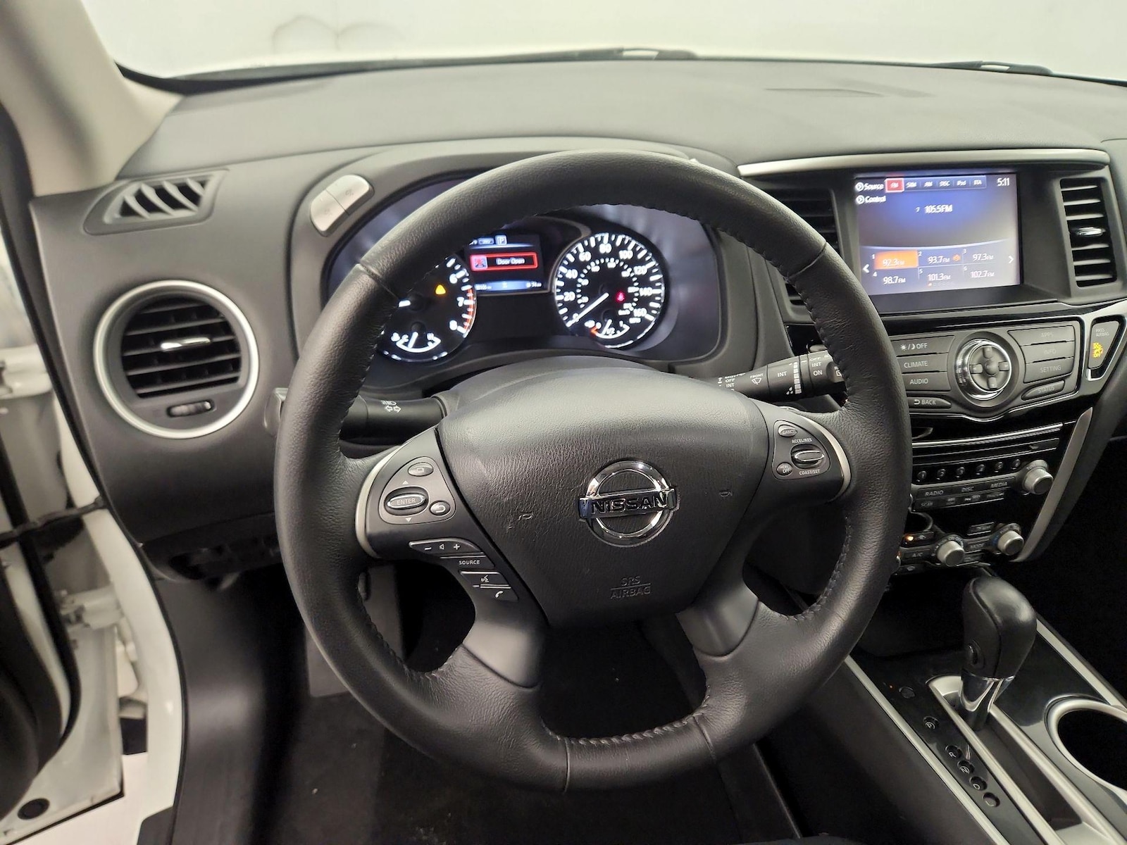 2018 Nissan Pathfinder SV - Photo 9