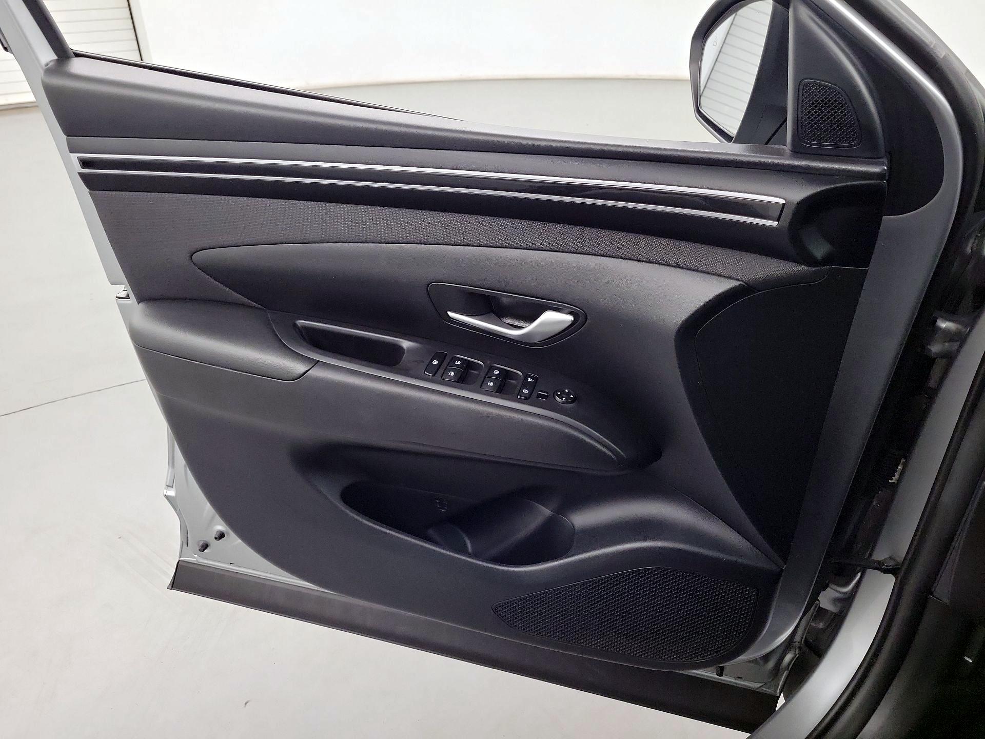 Thumbnail: 2023 Hyundai Tucson - 12