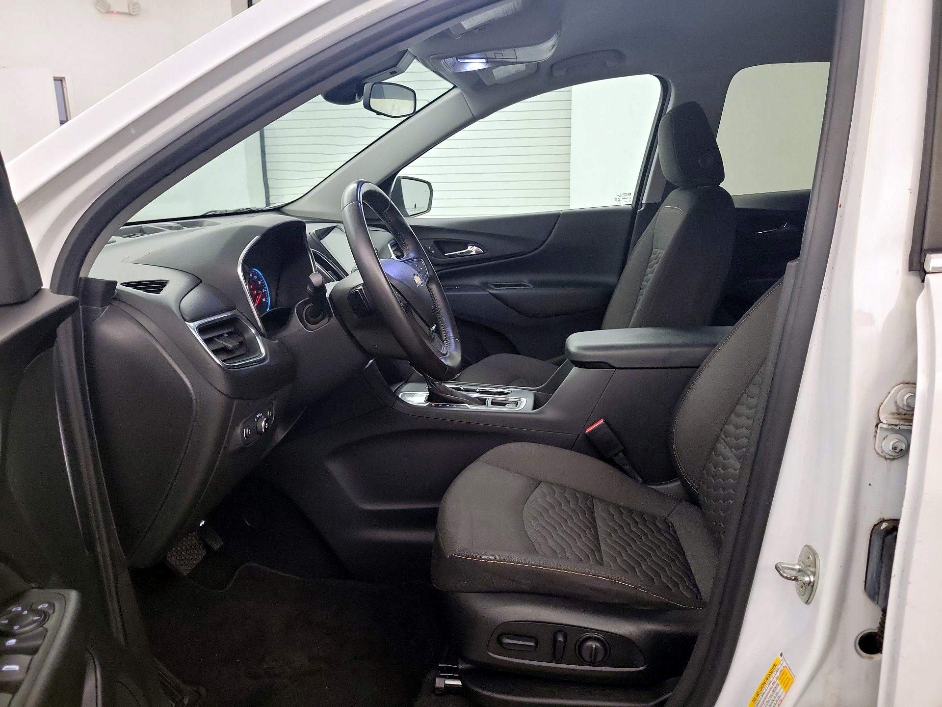 Thumbnail: 2021 Chevrolet Equinox - 9