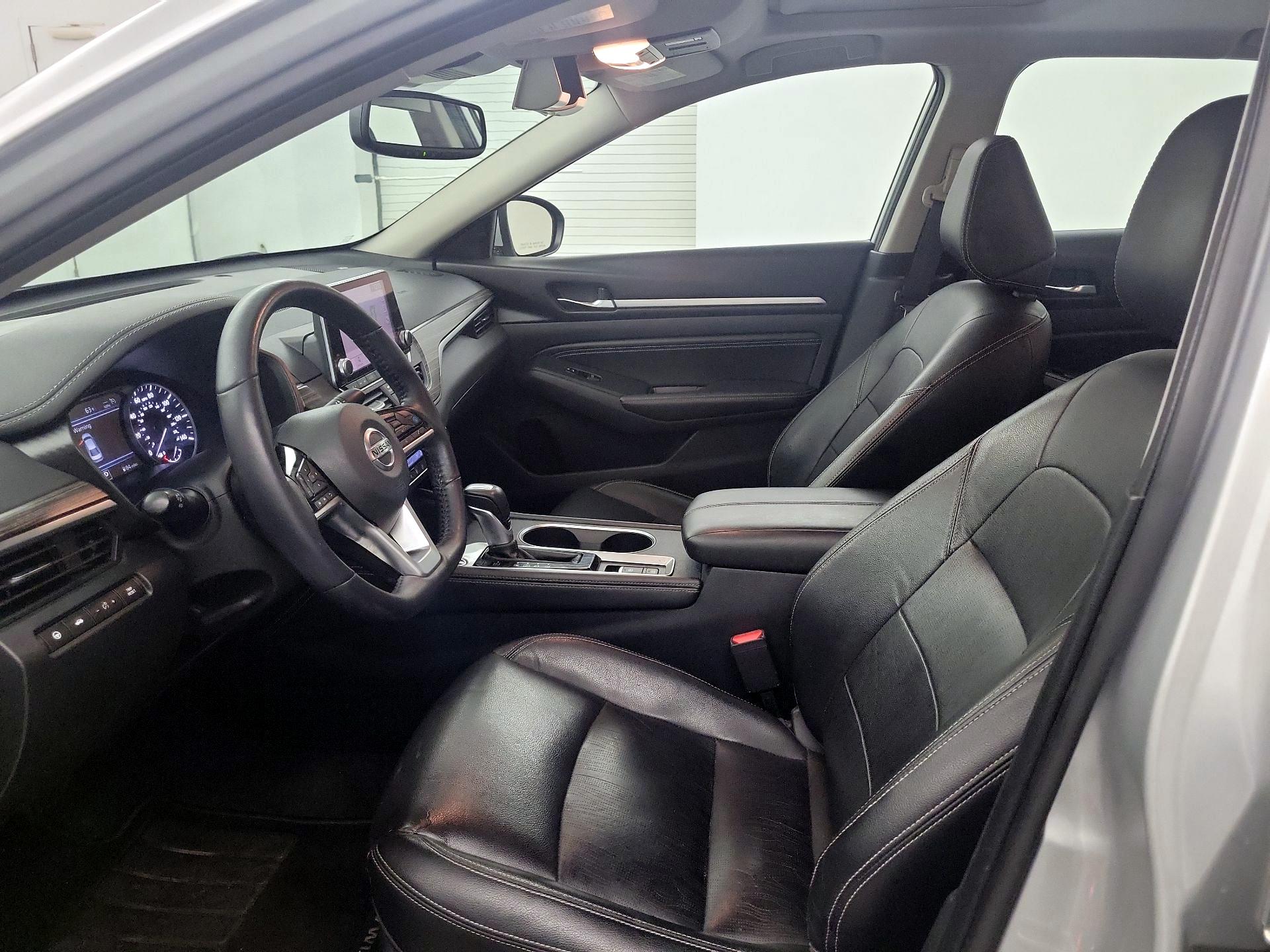 Thumbnail: 2019 Nissan Altima - 9