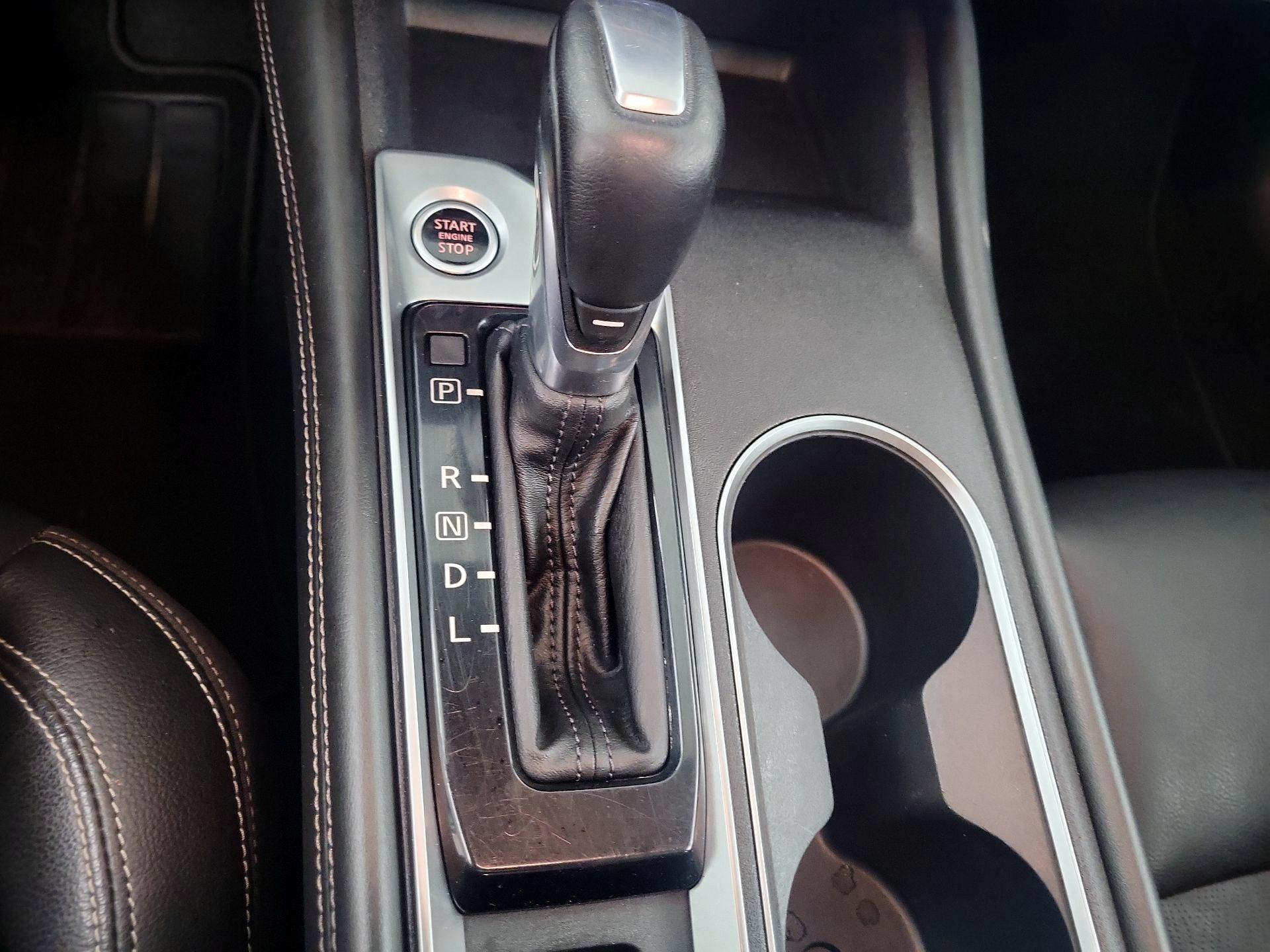 Thumbnail: 2019 Nissan Altima - 16