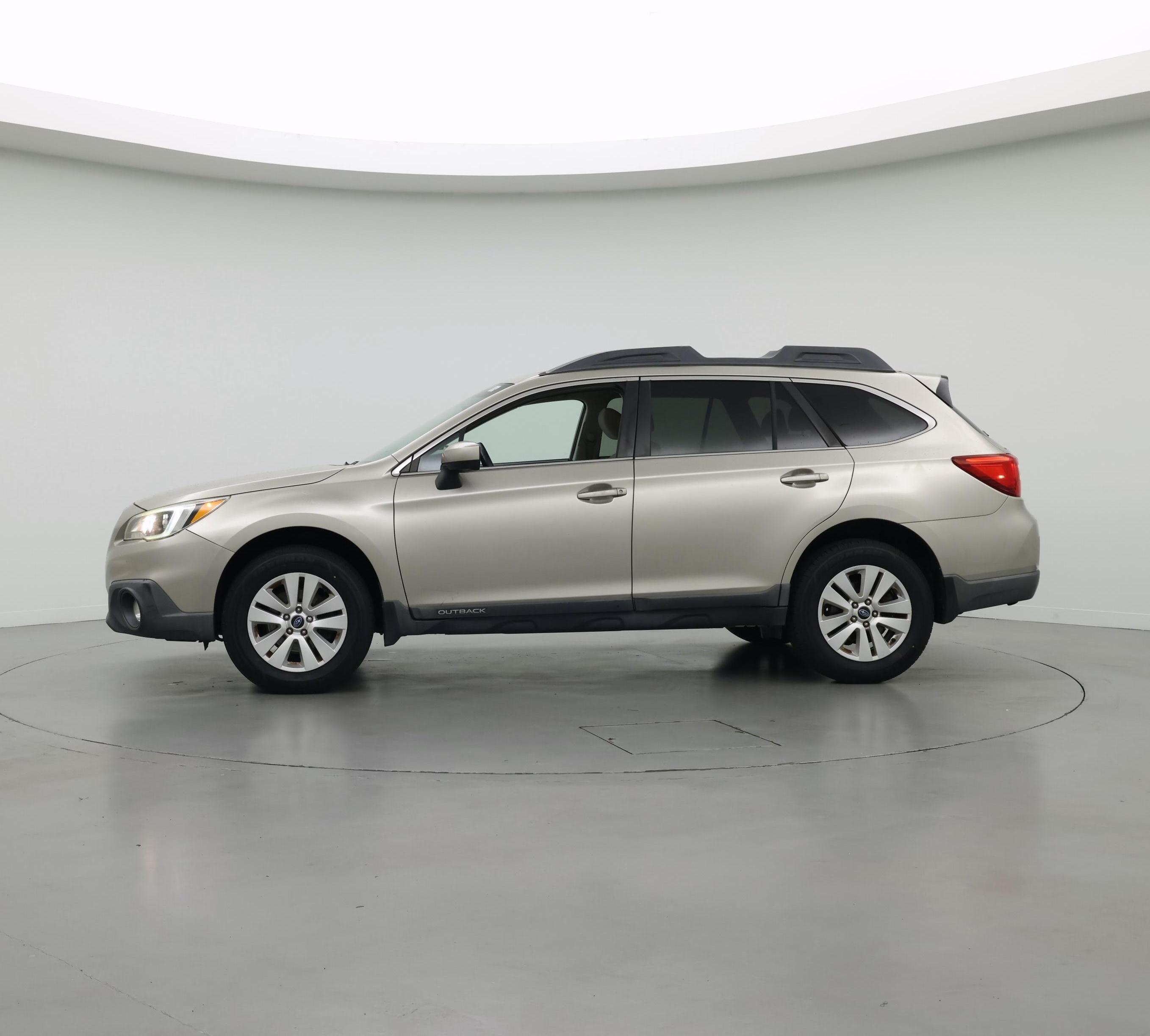 Thumbnail: 2015 Subaru Outback - 3