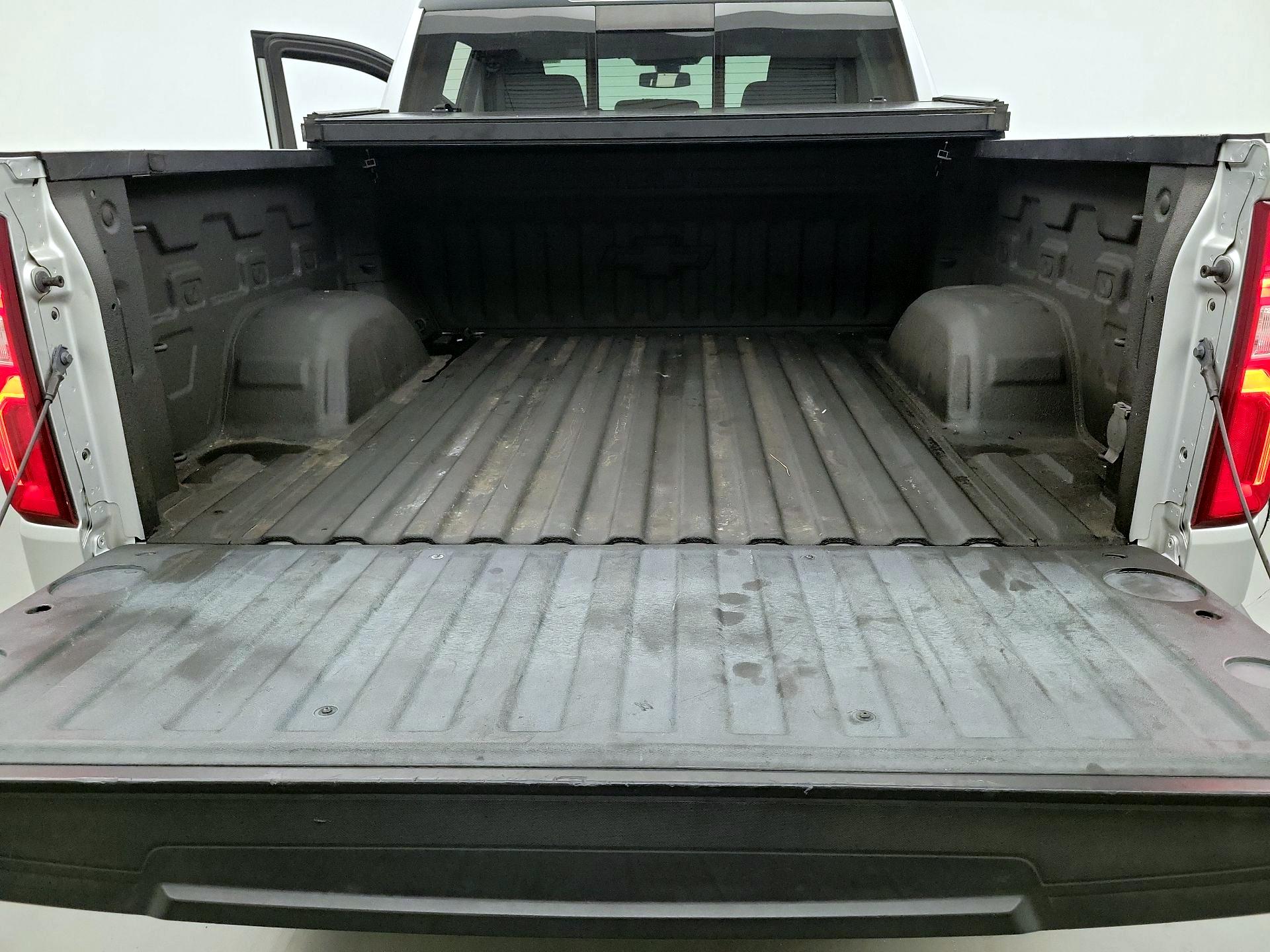 Thumbnail: 2020 Chevrolet Silverado 1500 - 18