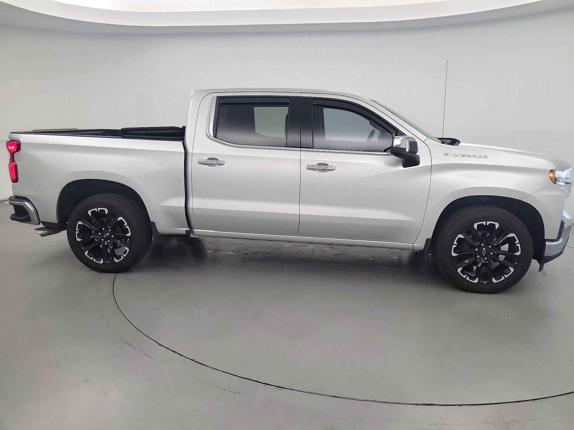Thumbnail: 2020 Chevrolet Silverado 1500 - 4