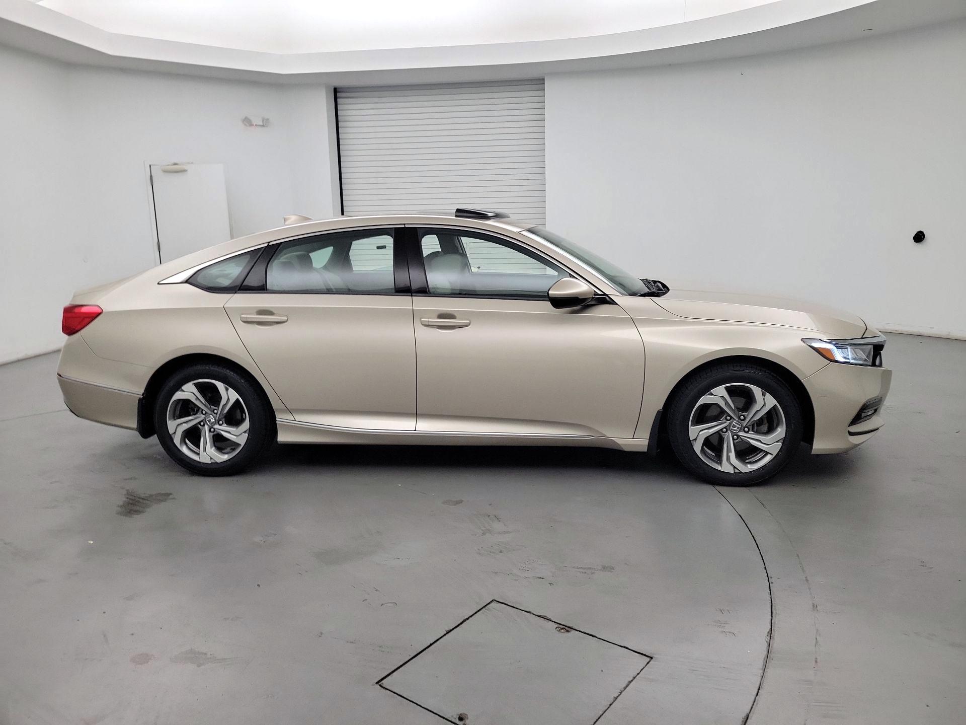 Thumbnail: 2018 Honda Accord - 4