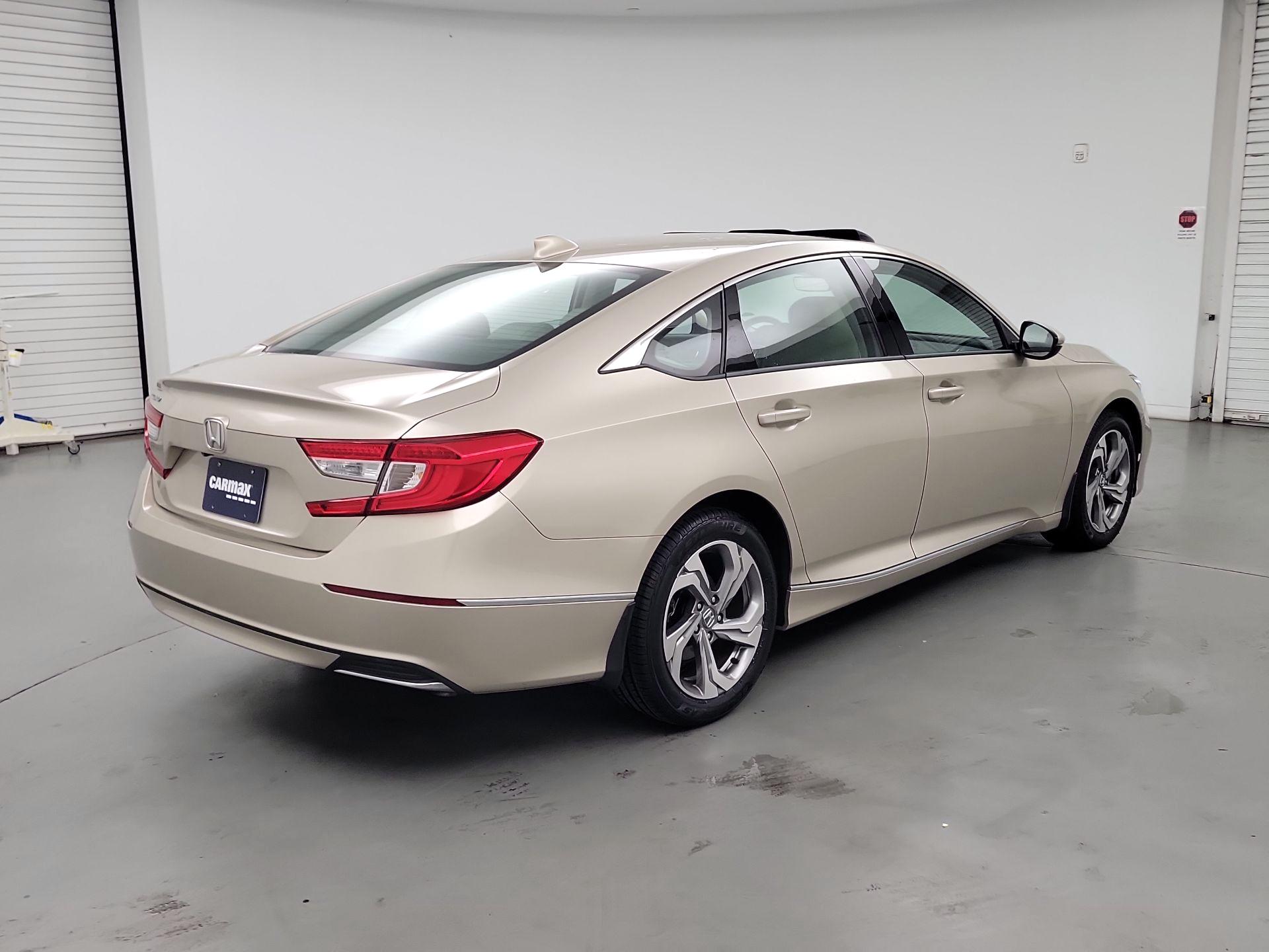 Thumbnail: 2018 Honda Accord - 5