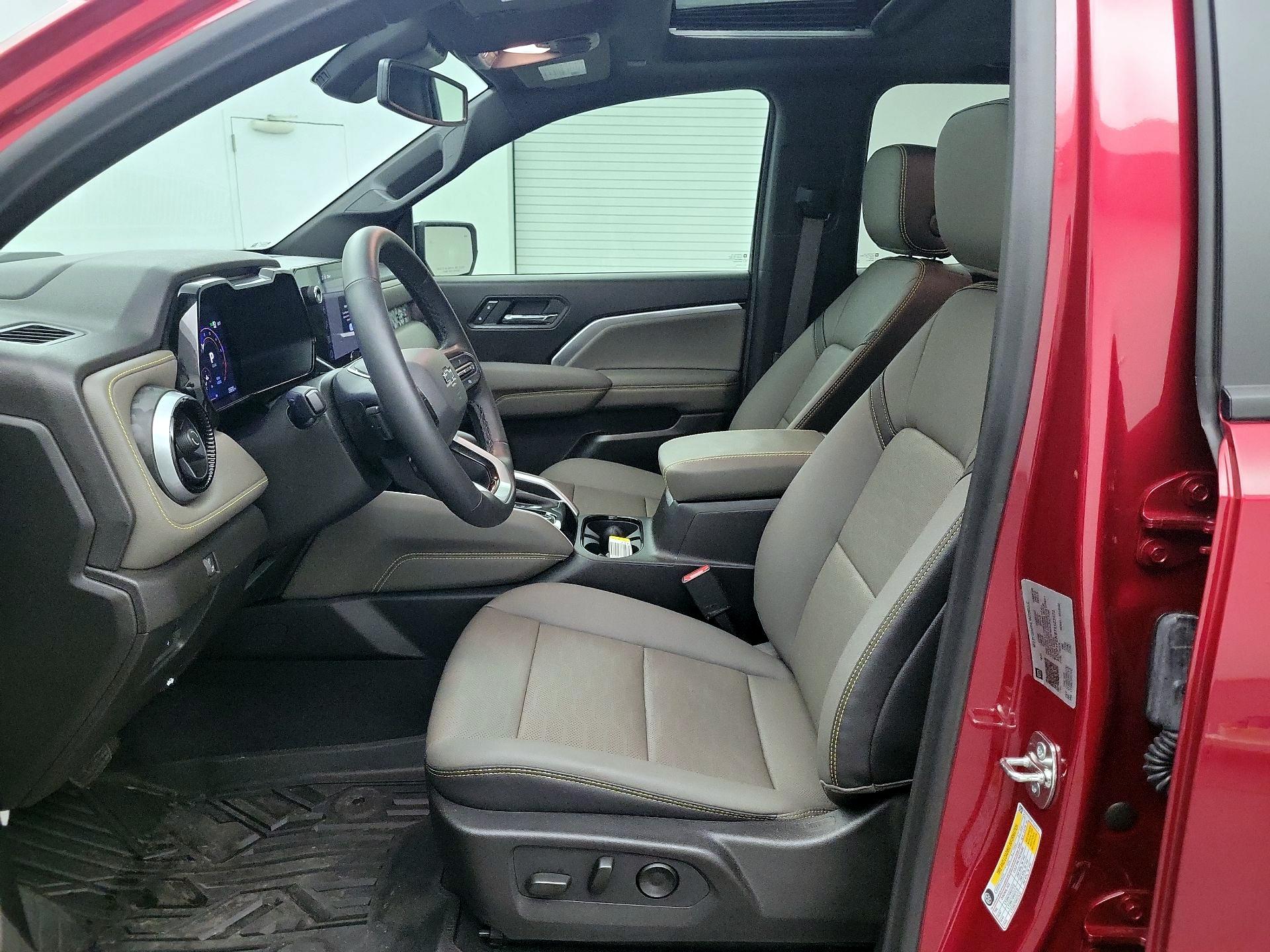 Thumbnail: 2026 Chevrolet Colorado - 11