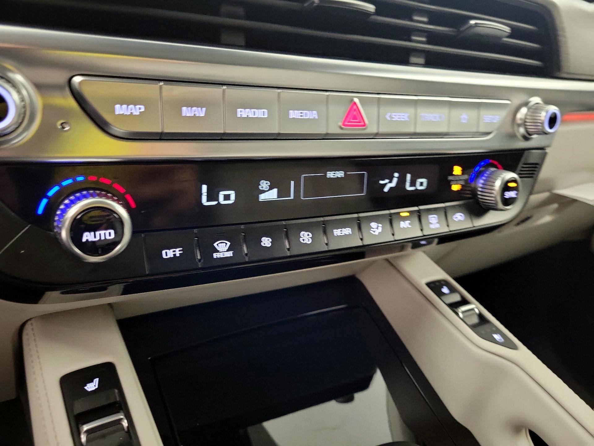 Thumbnail: 2021 Kia Telluride - 15