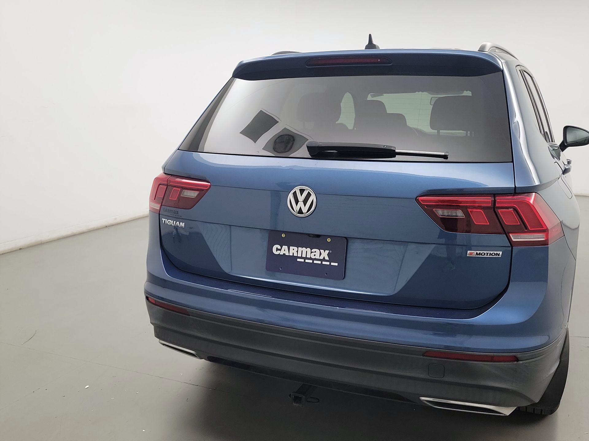 Thumbnail: 2020 Volkswagen Tiguan - 6