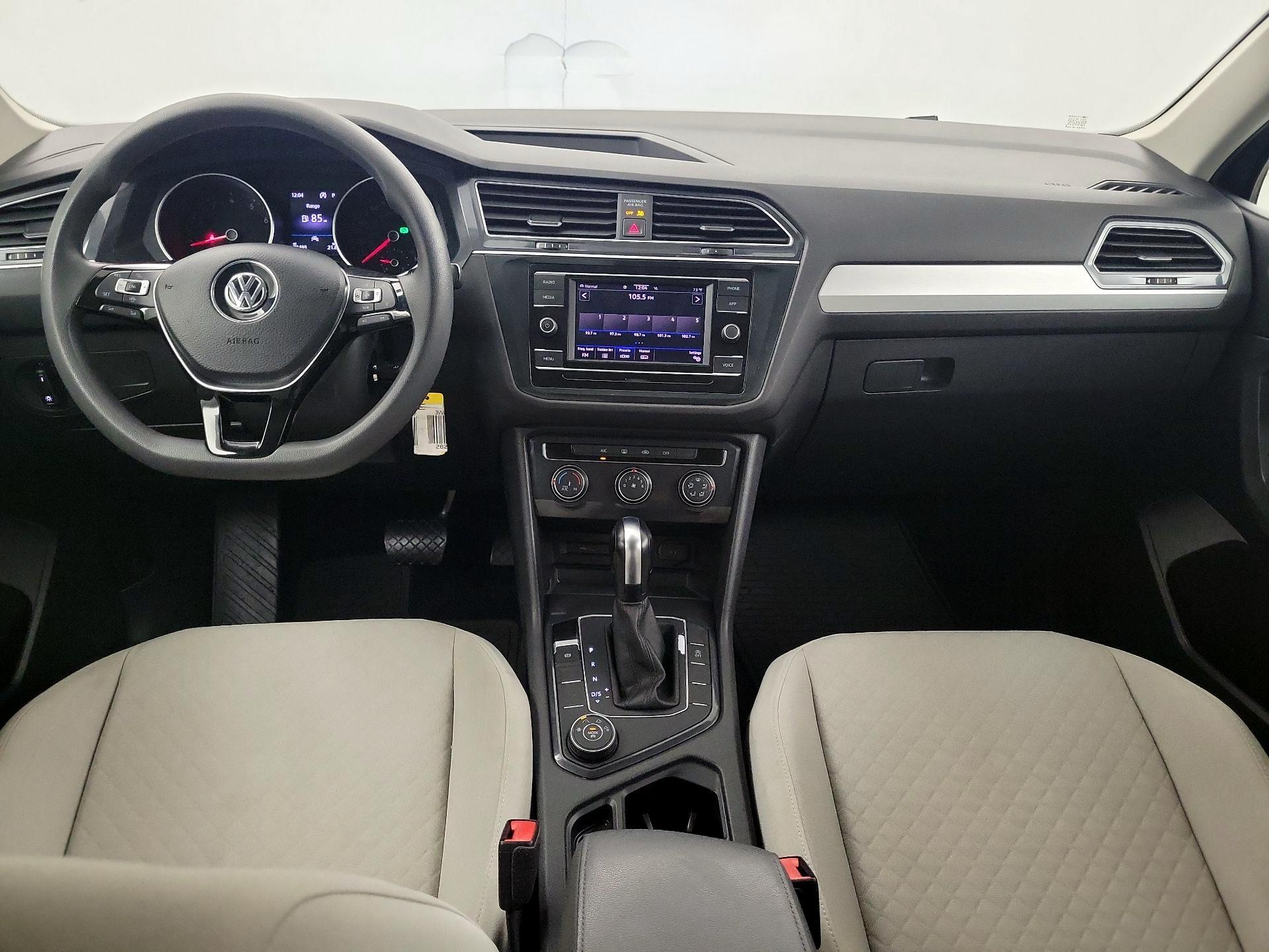 Thumbnail: 2020 Volkswagen Tiguan - 8