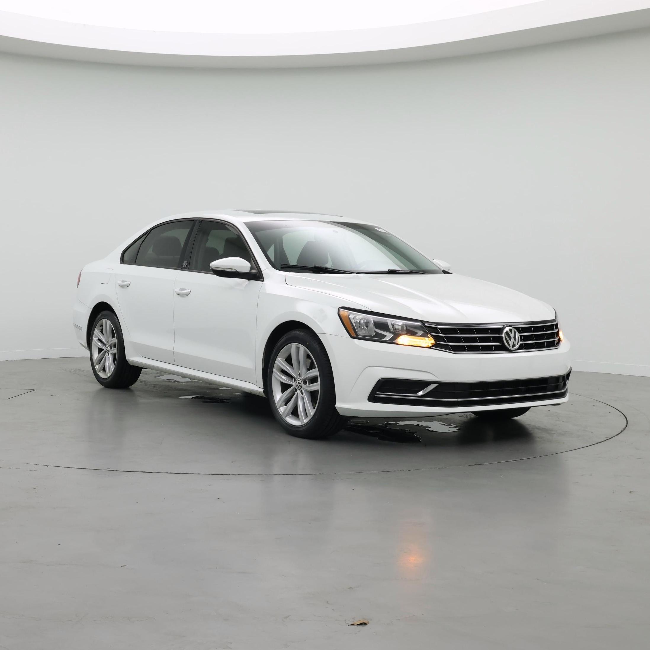 White 2019 Volkswagen Passat 2.0T Wolfsburg FWD Sedan Front-Wheel Drive Automatic