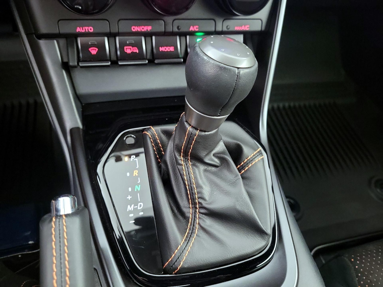 2023 Toyota GR86 10th Anniversary Edition - Photo 15