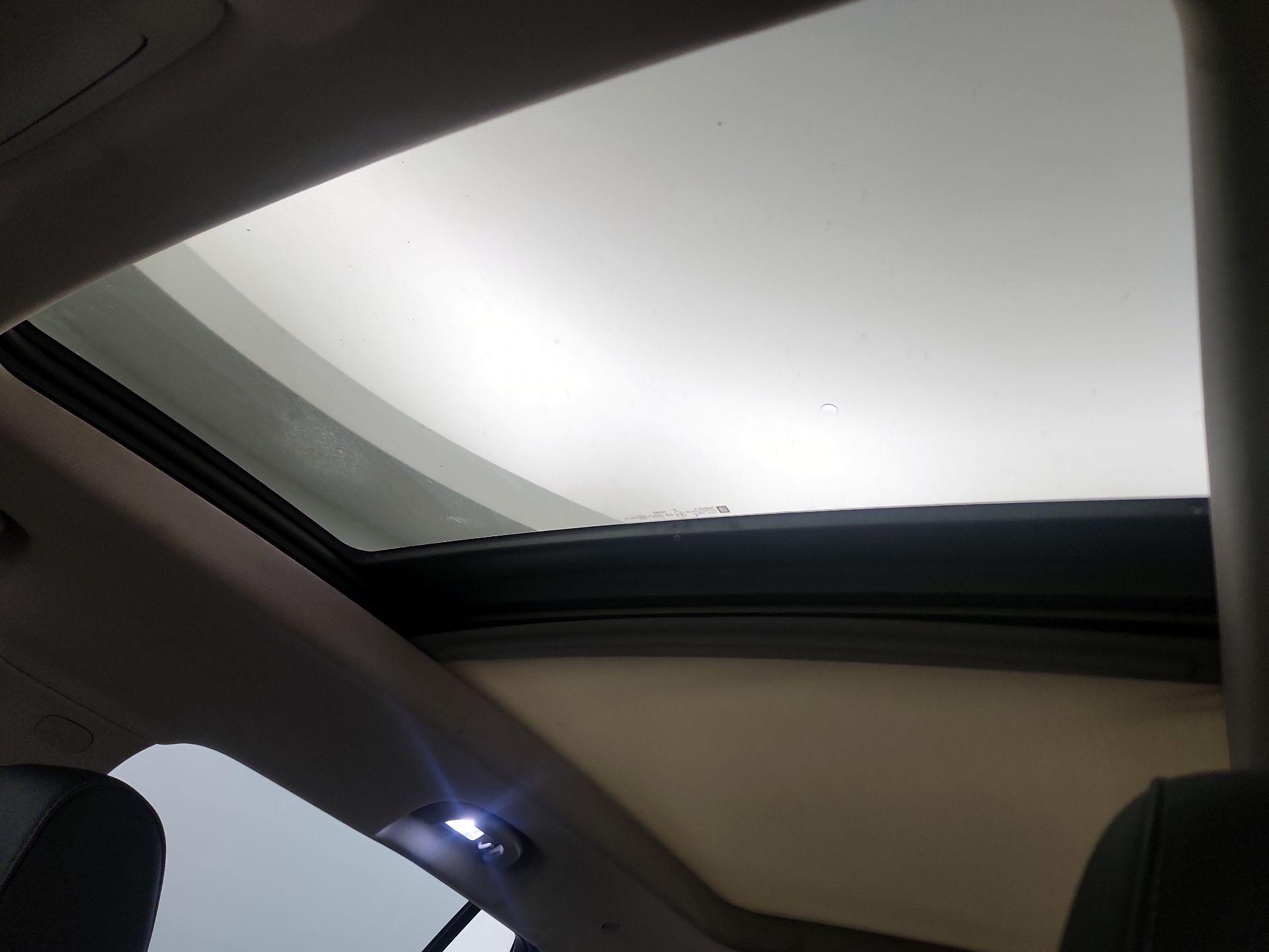Thumbnail: 2018 Buick Regal - 20