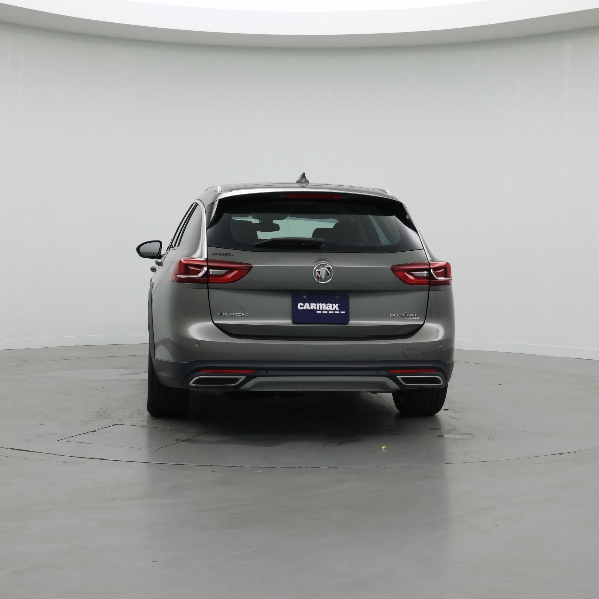 Thumbnail: 2018 Buick Regal - 6
