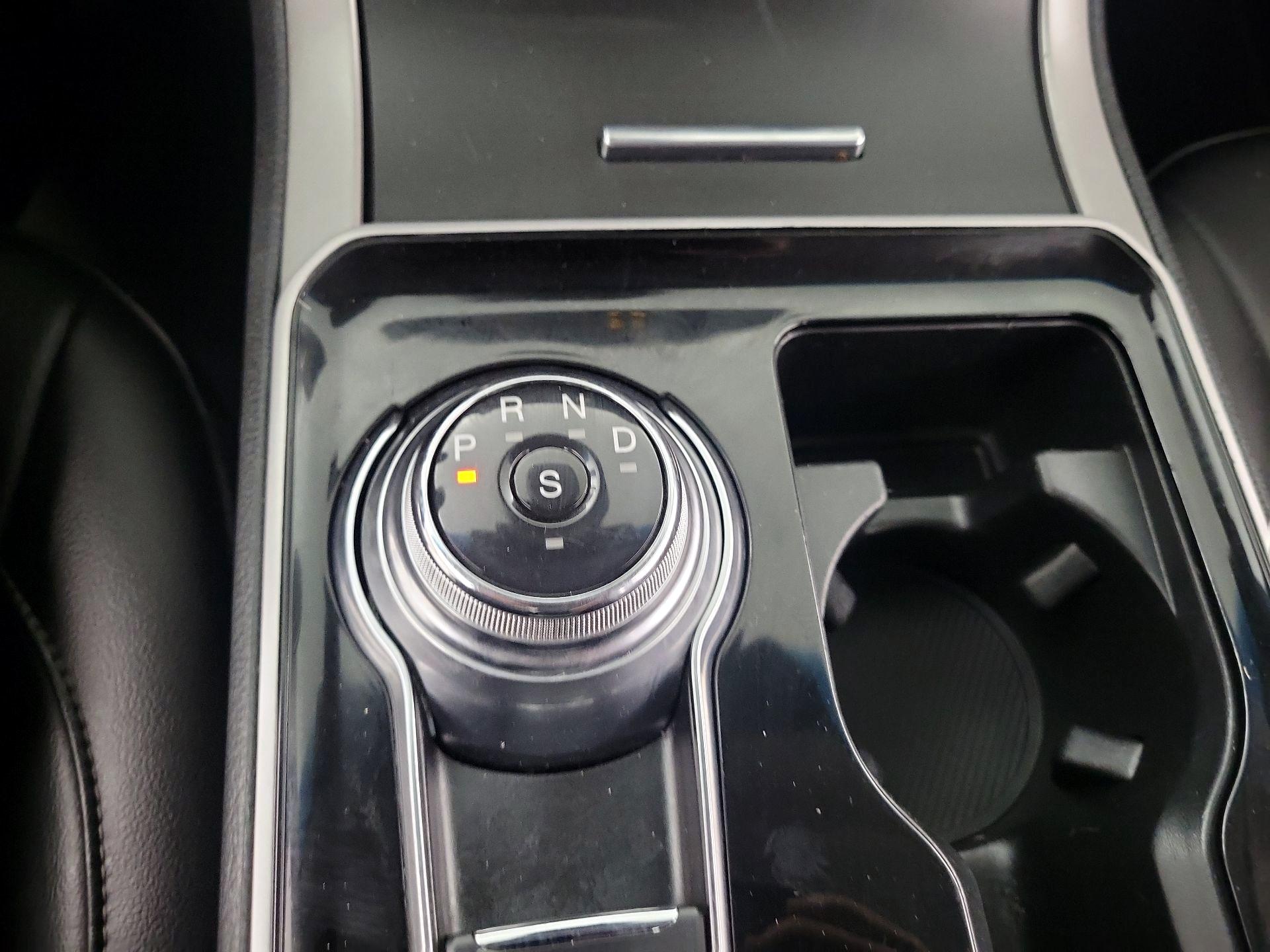 Thumbnail: 2020 Ford Edge - 15