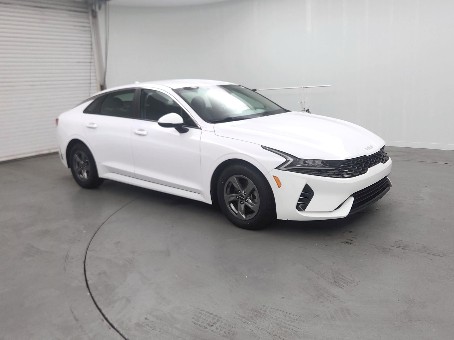 Thumbnail: 2022 Kia K5 - 1
