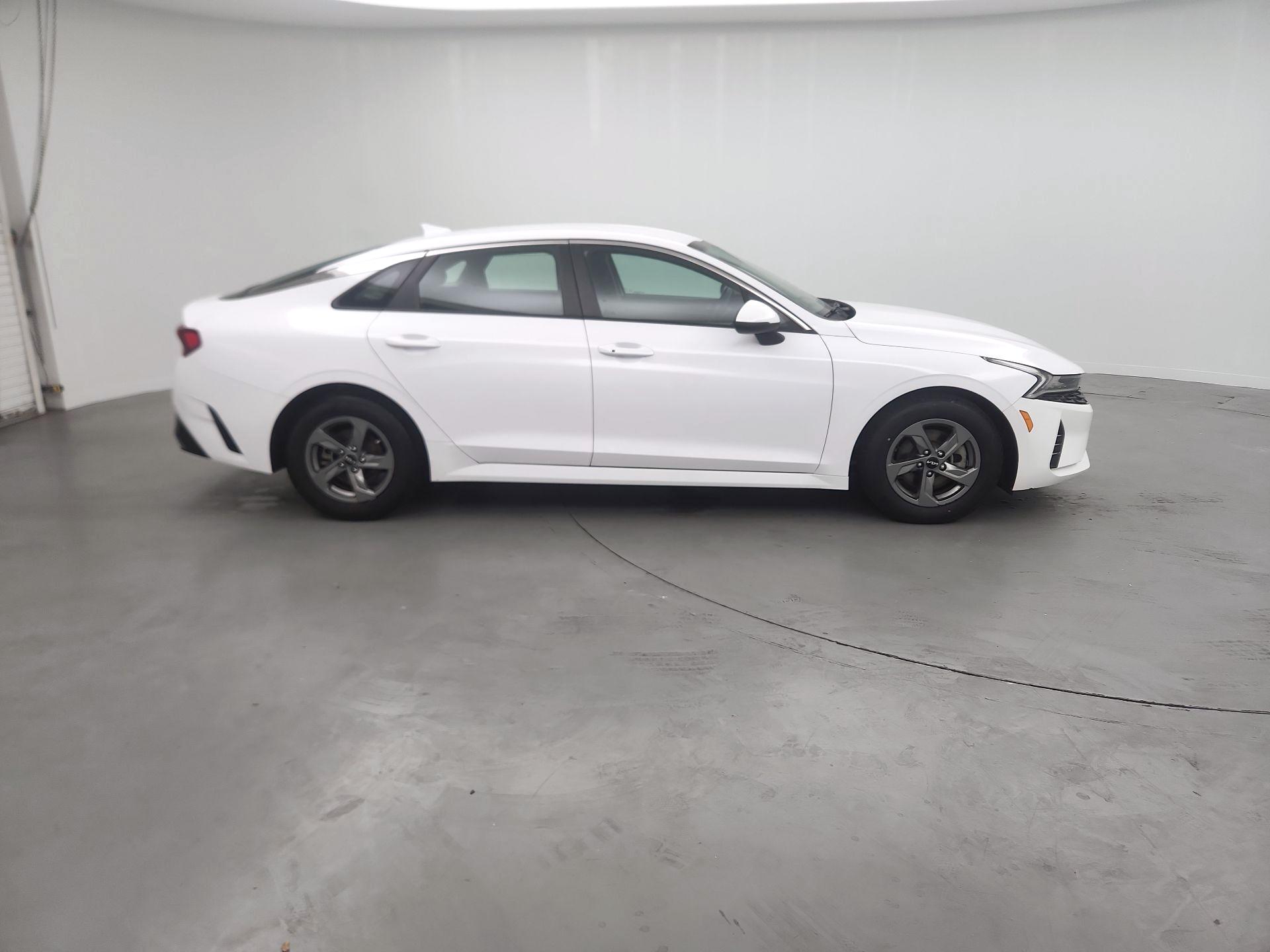 Thumbnail: 2022 Kia K5 - 4