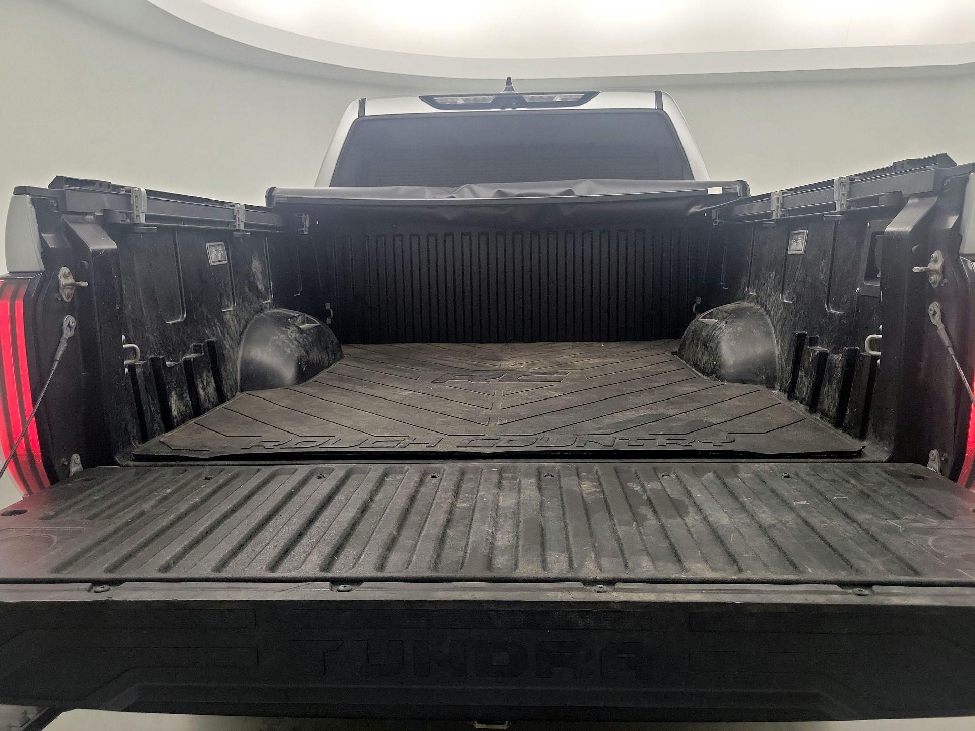 Thumbnail: 2022 Toyota Tundra - 19