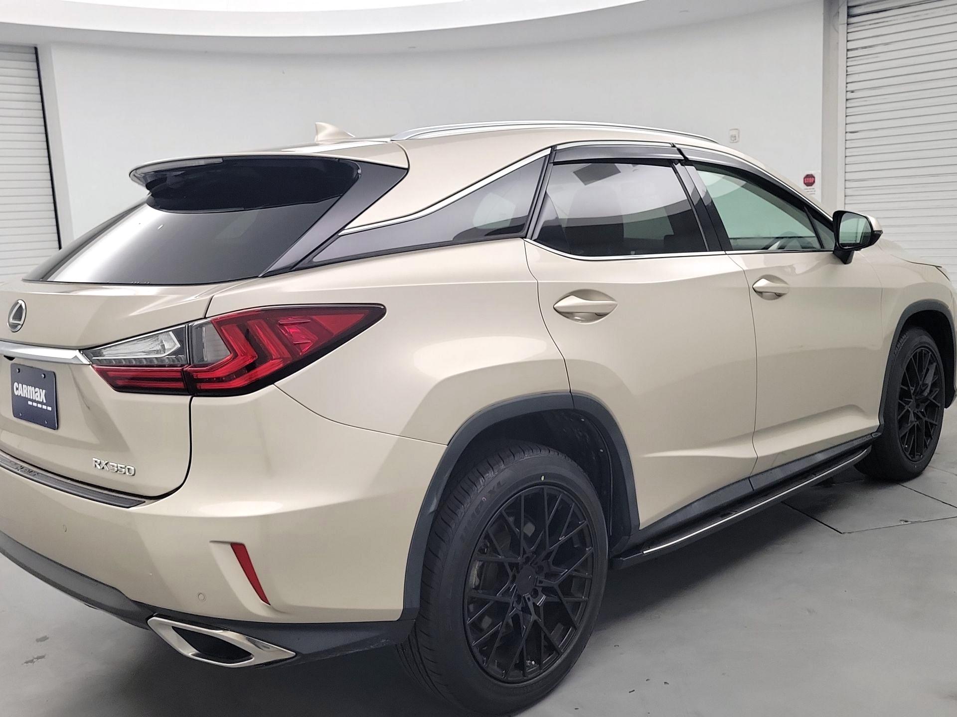 Thumbnail: 2017 Lexus RX - 5