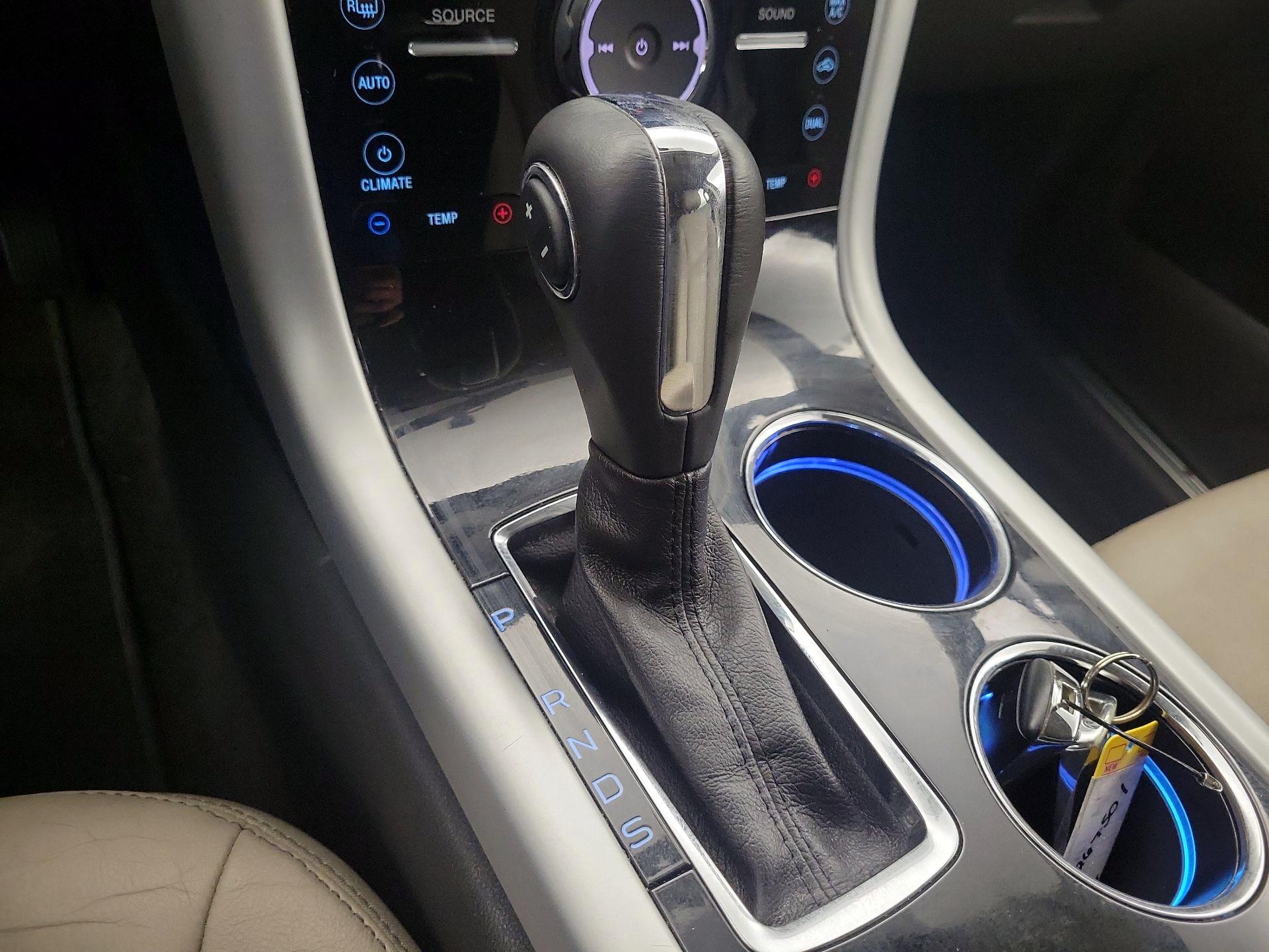 Thumbnail: 2014 Ford Edge - 17