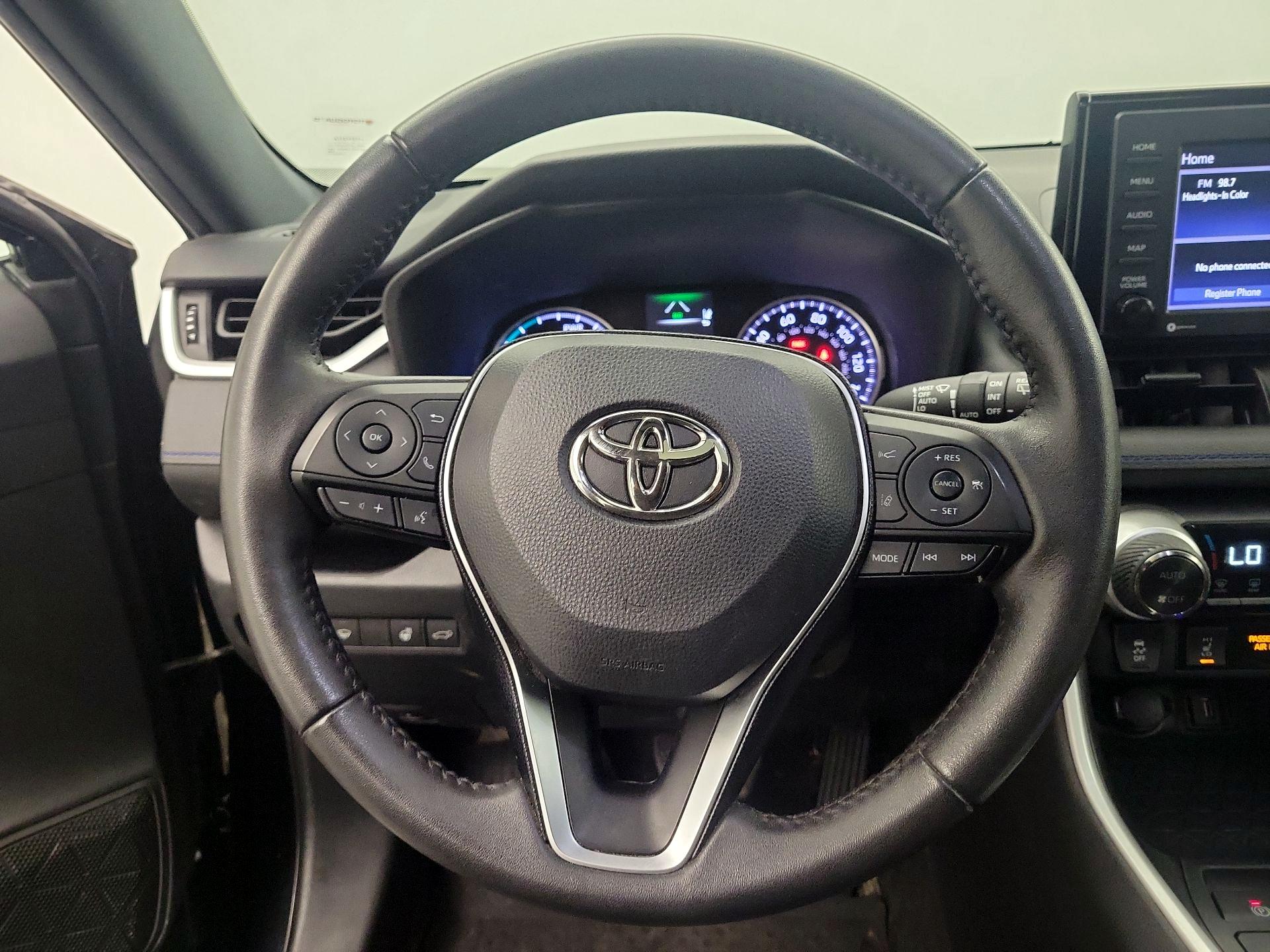 Thumbnail: 2022 Toyota RAV4 - 10