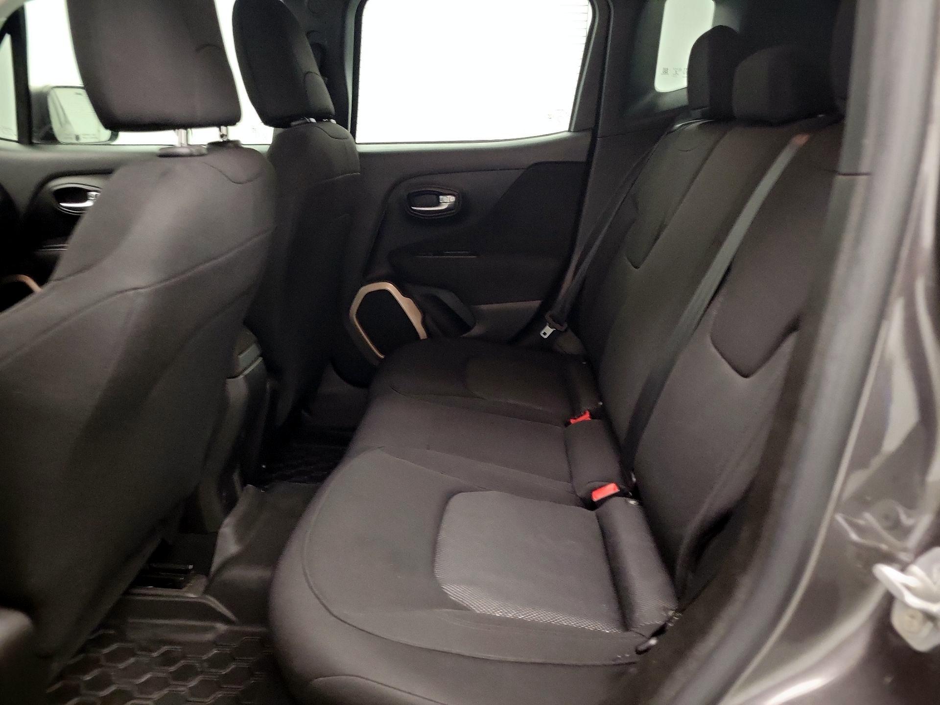 Thumbnail: 2017 Jeep Renegade - 18