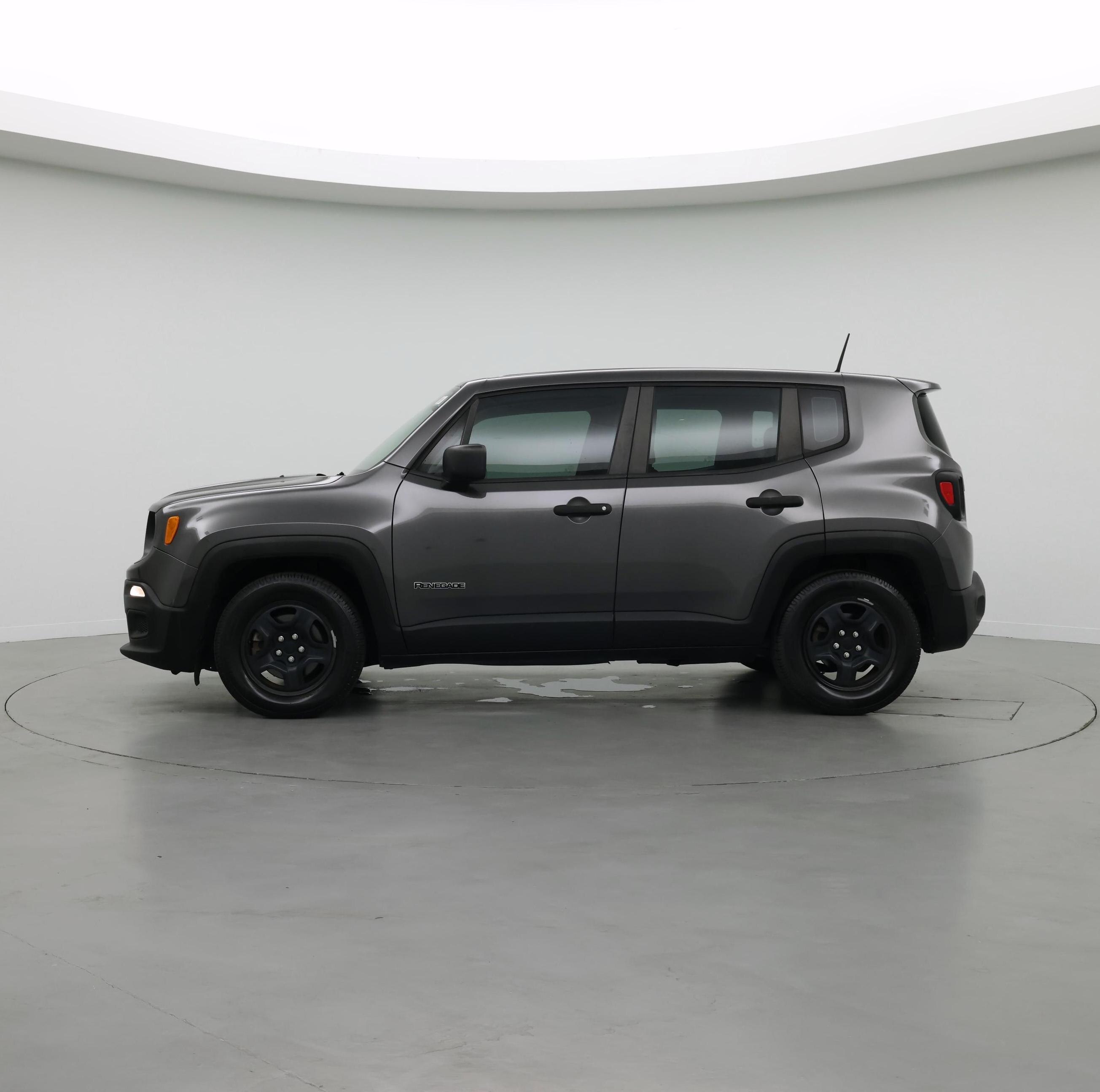 Thumbnail: 2017 Jeep Renegade - 3