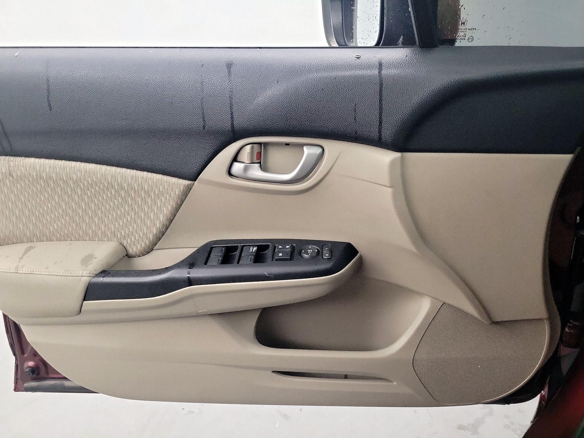 Thumbnail: 2014 Honda Civic - 12