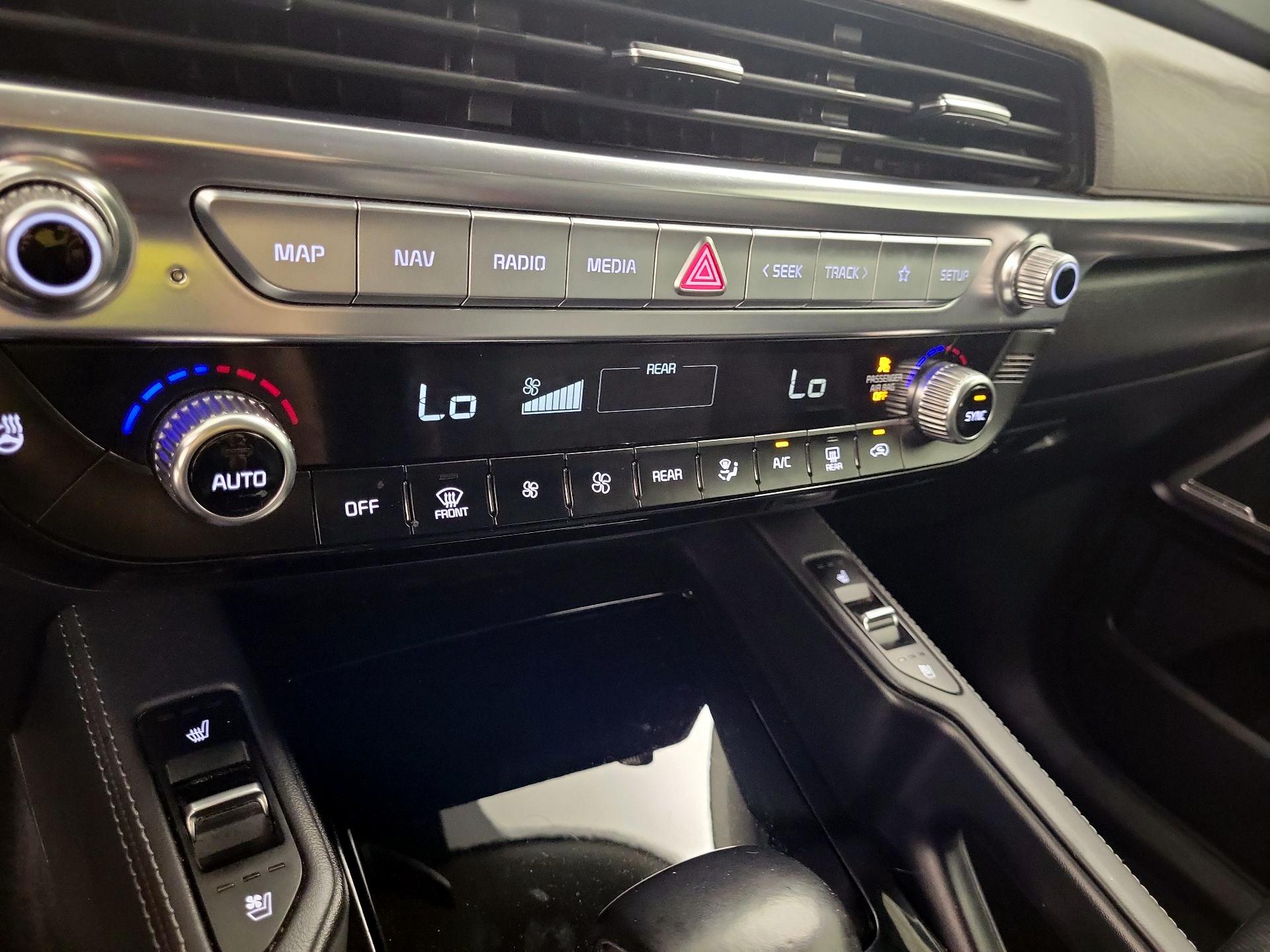 Thumbnail: 2022 Kia Telluride - 17