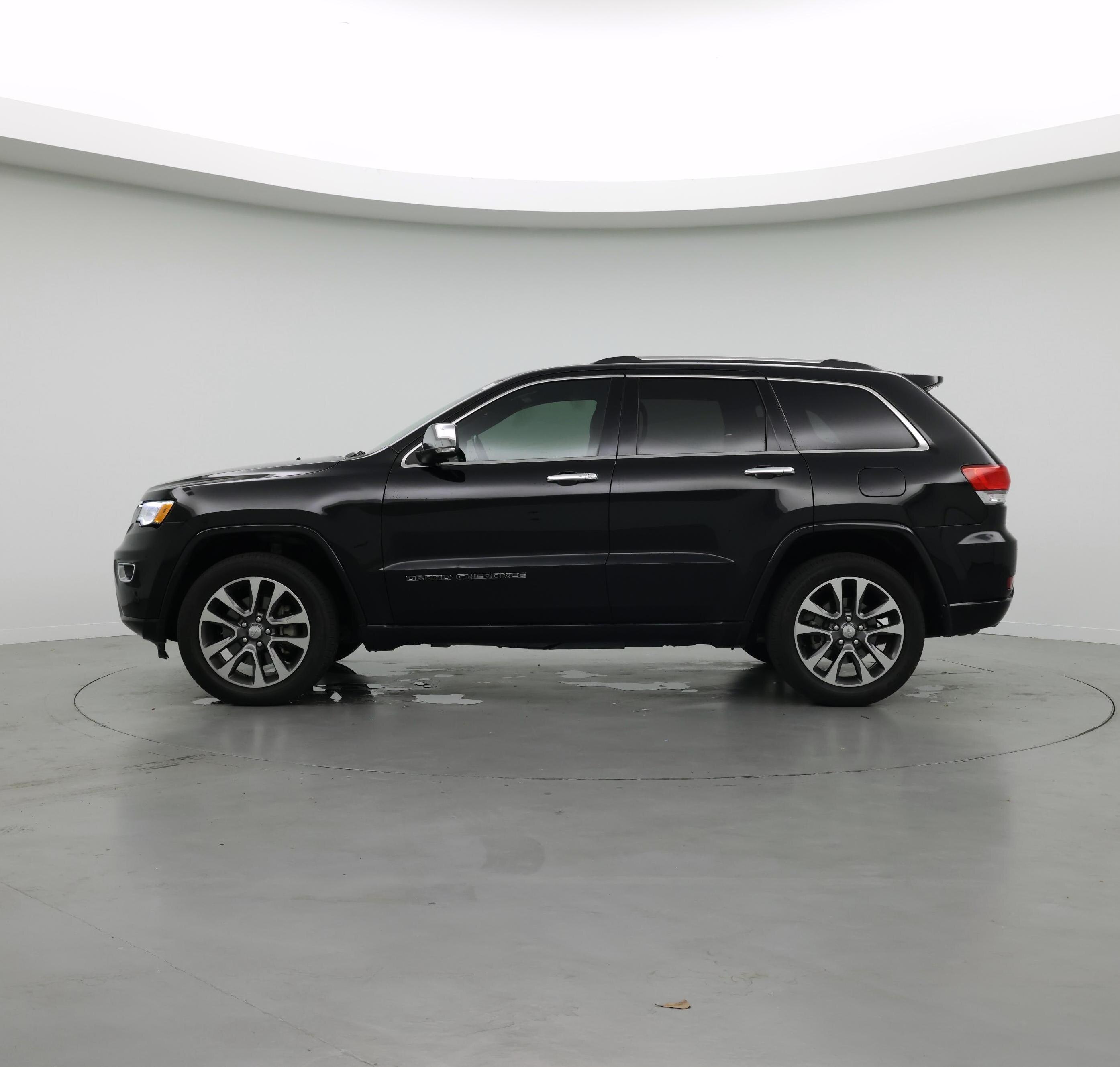 Thumbnail: 2017 Jeep Grand Cherokee - 3