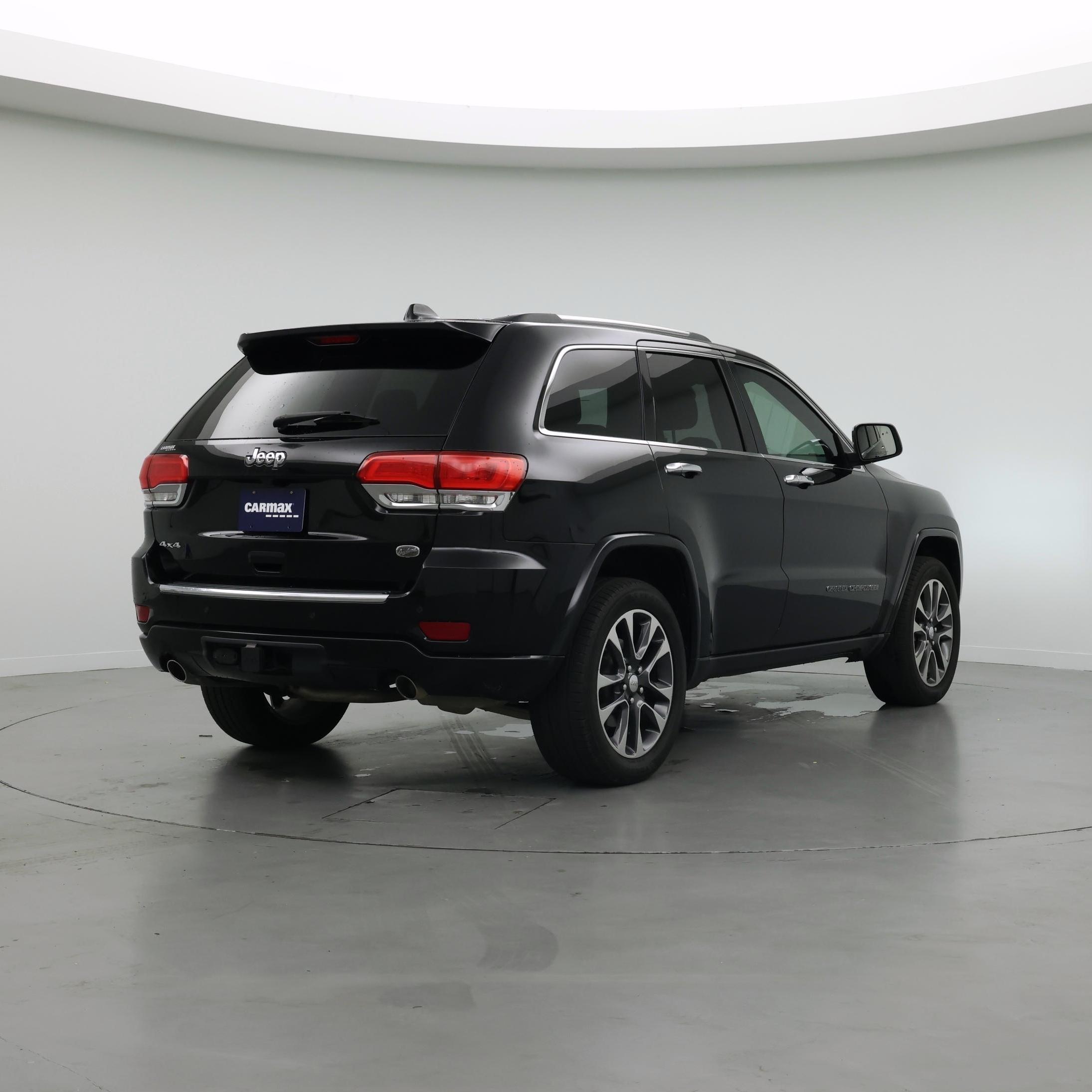 Thumbnail: 2017 Jeep Grand Cherokee - 8