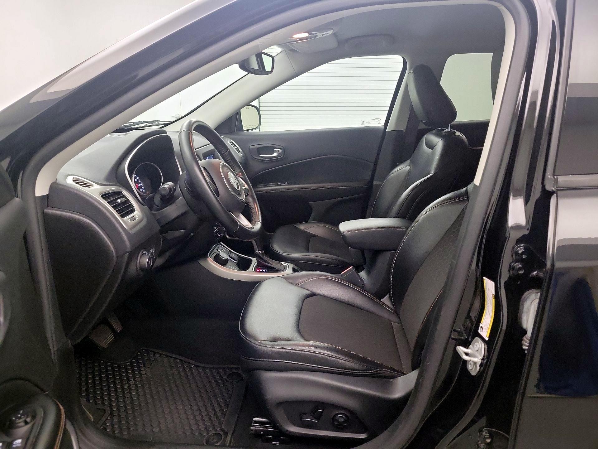 Thumbnail: 2021 Jeep Compass - 11