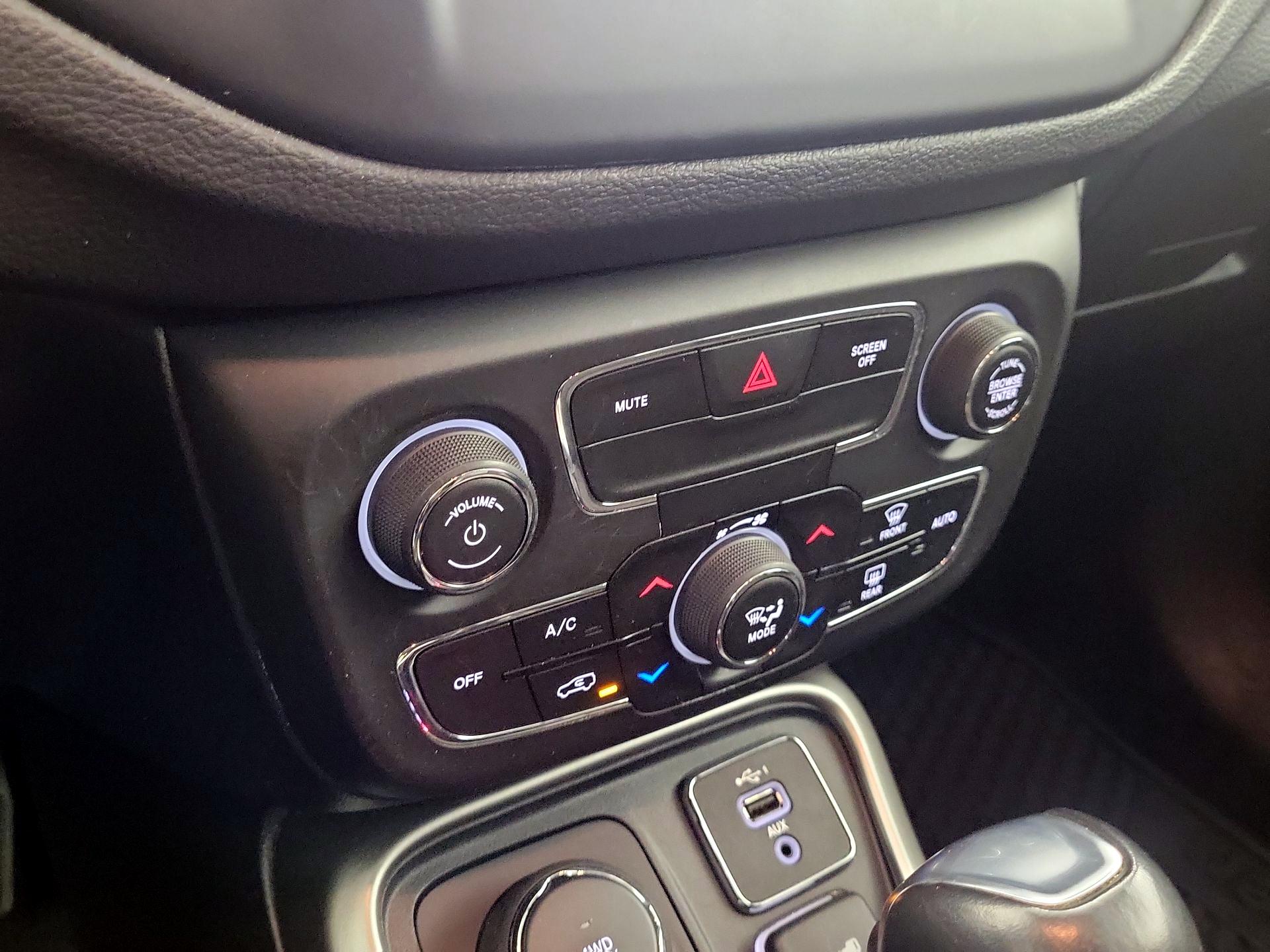 Thumbnail: 2021 Jeep Compass - 16