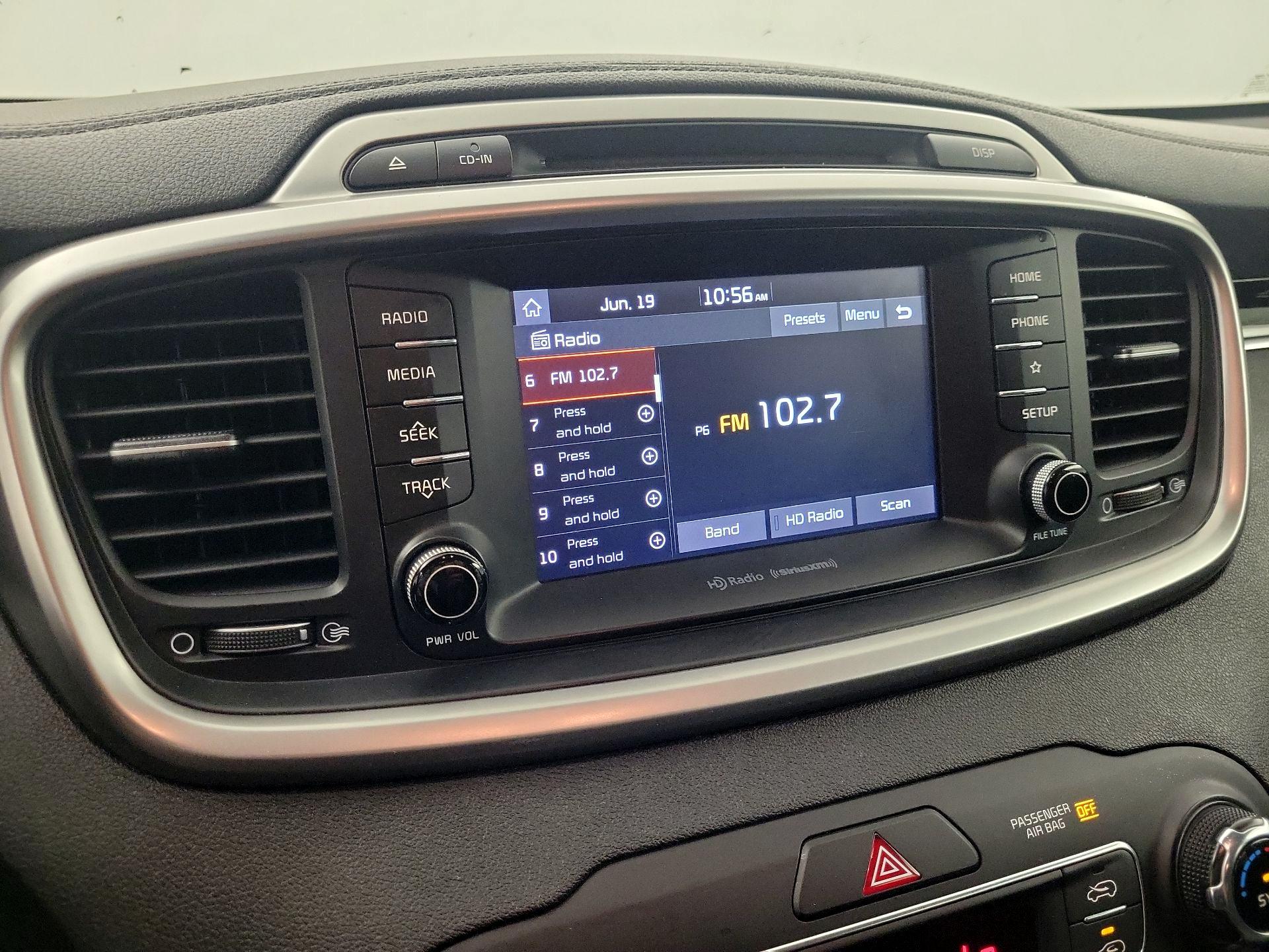 Thumbnail: 2019 Kia Sorento - 15
